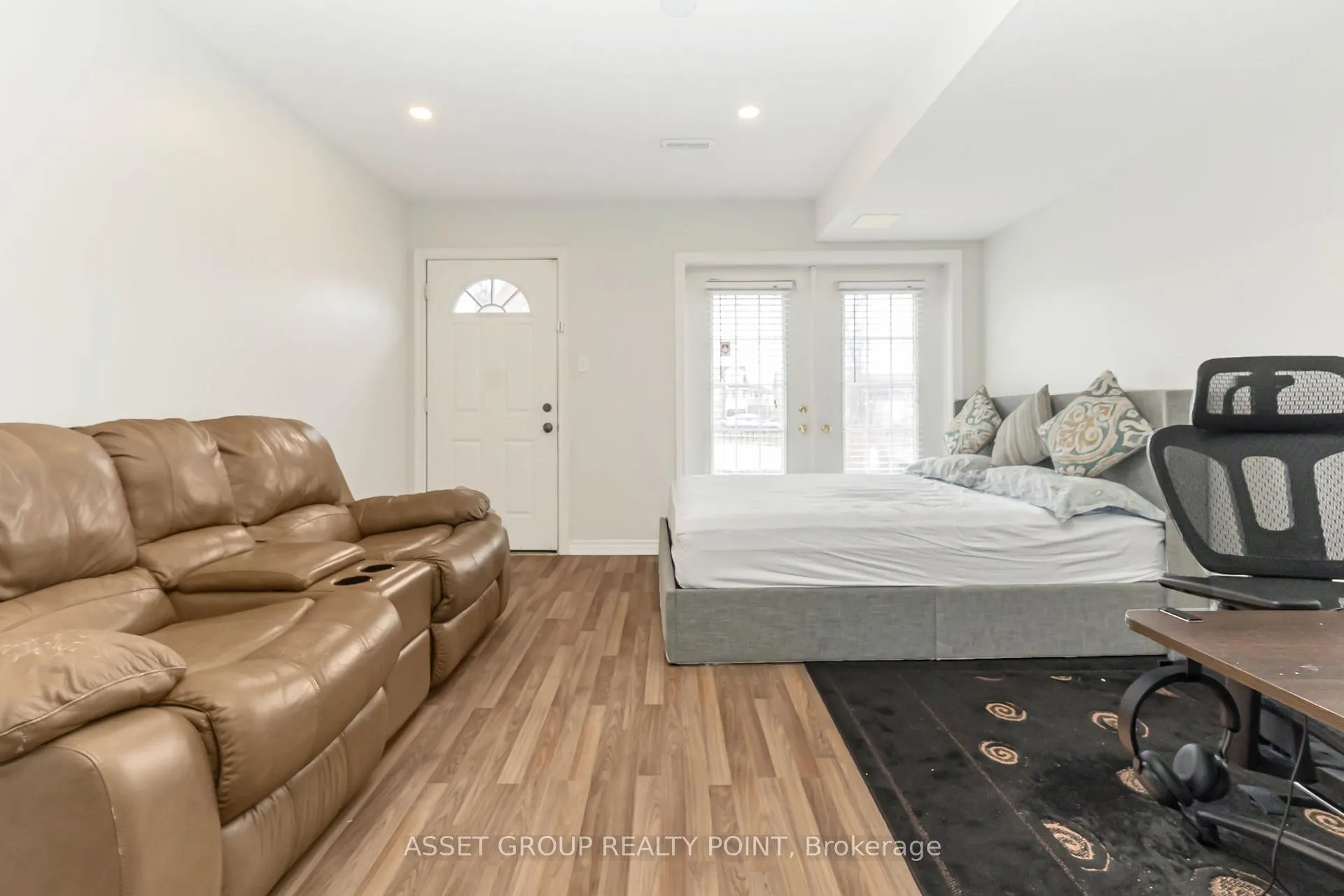 Photo 29 of Unit 33, 1751 Lampman Avenue, Burlington, Uptown — HOMEH