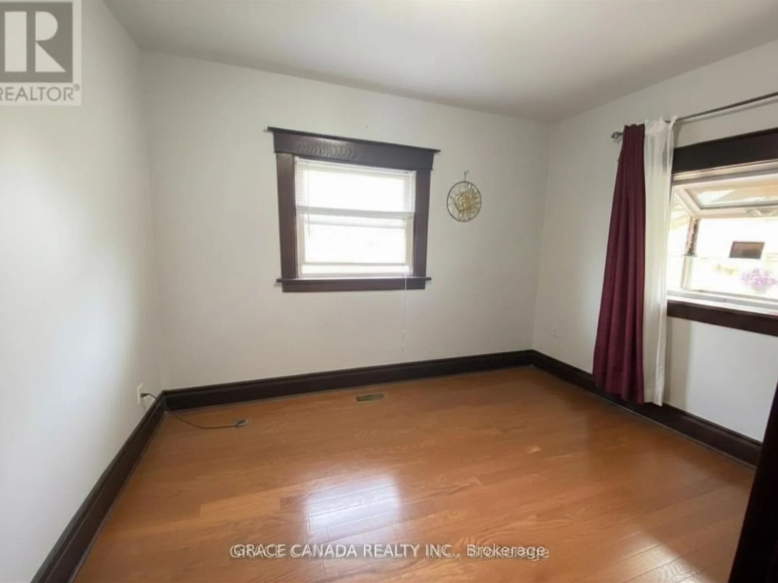 Photo 5 of Unit Main Level, 4765 Sixth Avenue, Niagara Falls, Cherrywood — HOMEH