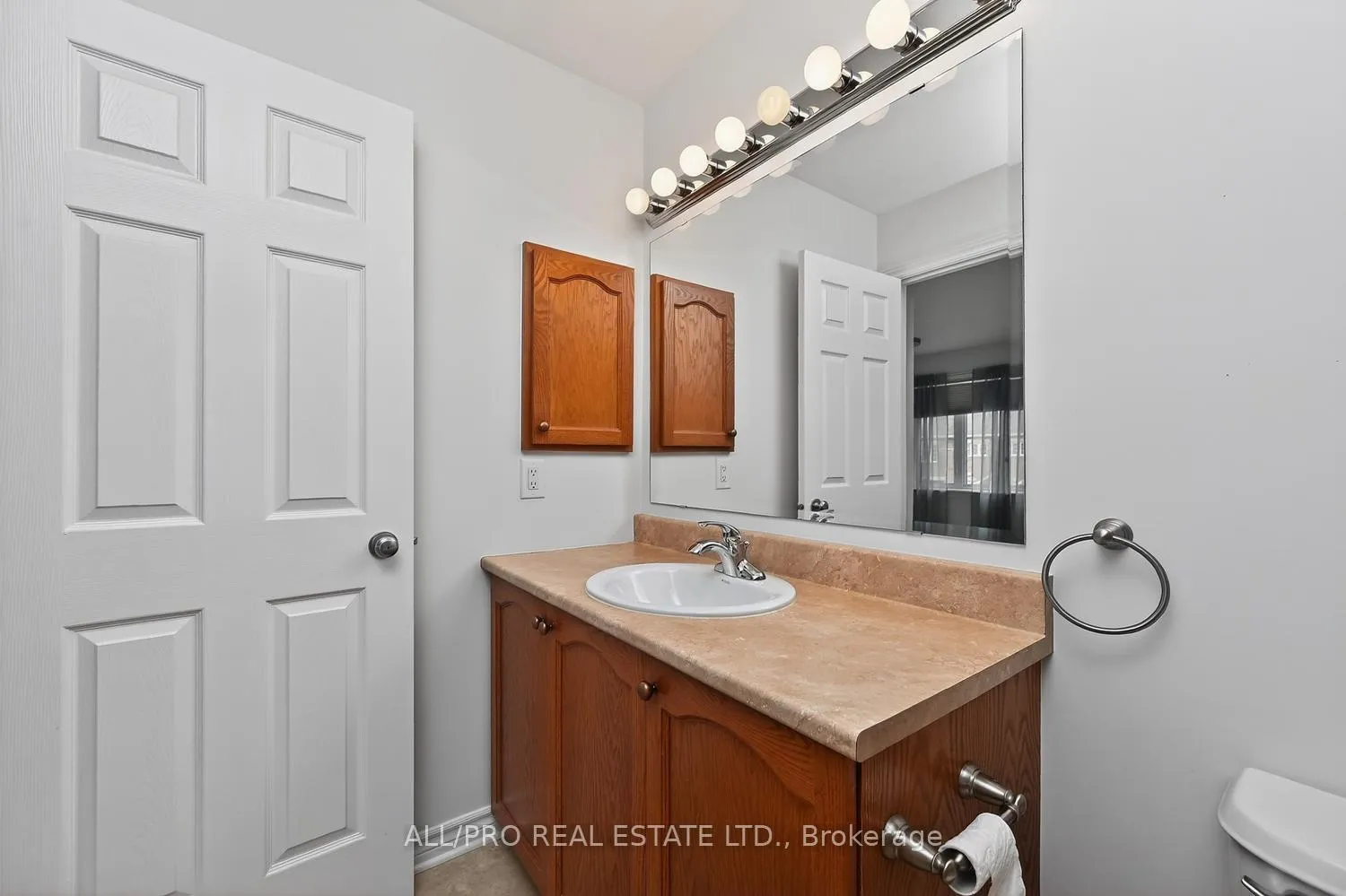 Photo 12 of 219 Jersey Tea Circle, Ottawa, Riverside South/Gloucester Glen — HOMEH