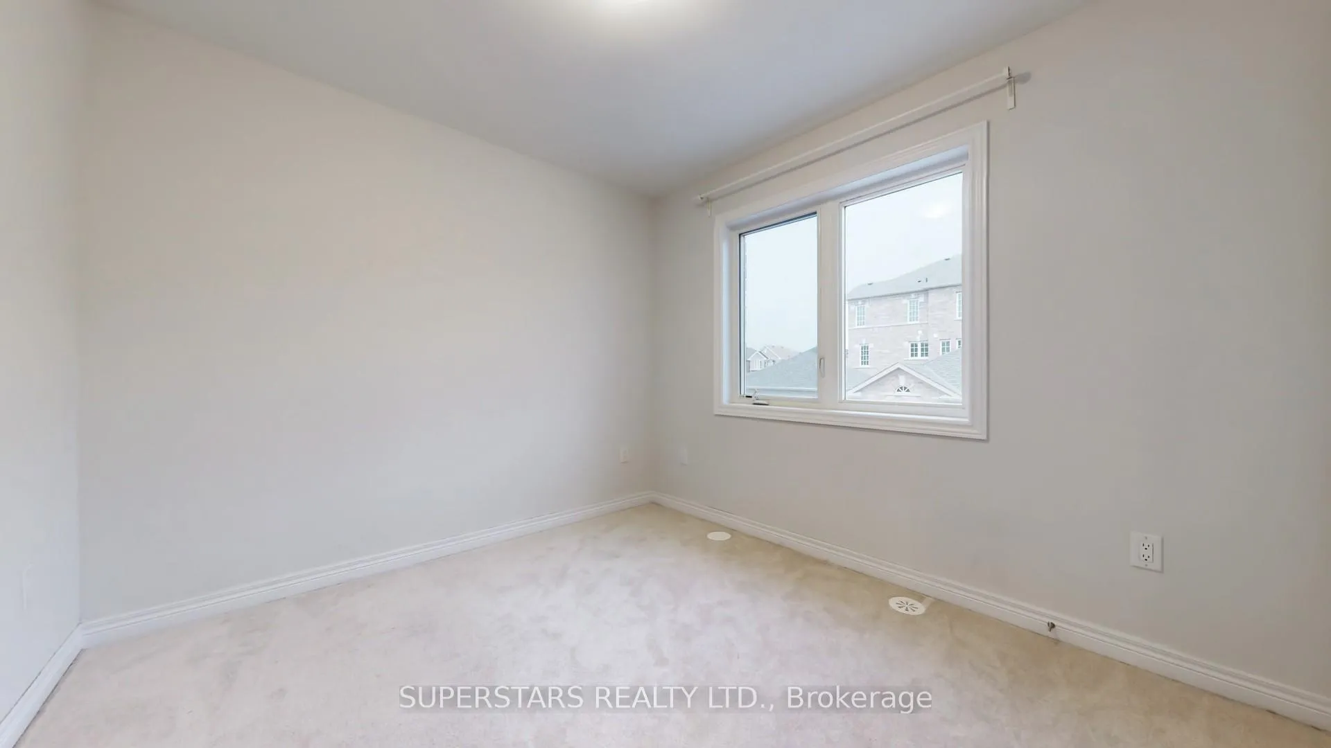 Photo 8 of Unit Coach, 4 Waterleaf Road, Markham, Cornell — HOMEH