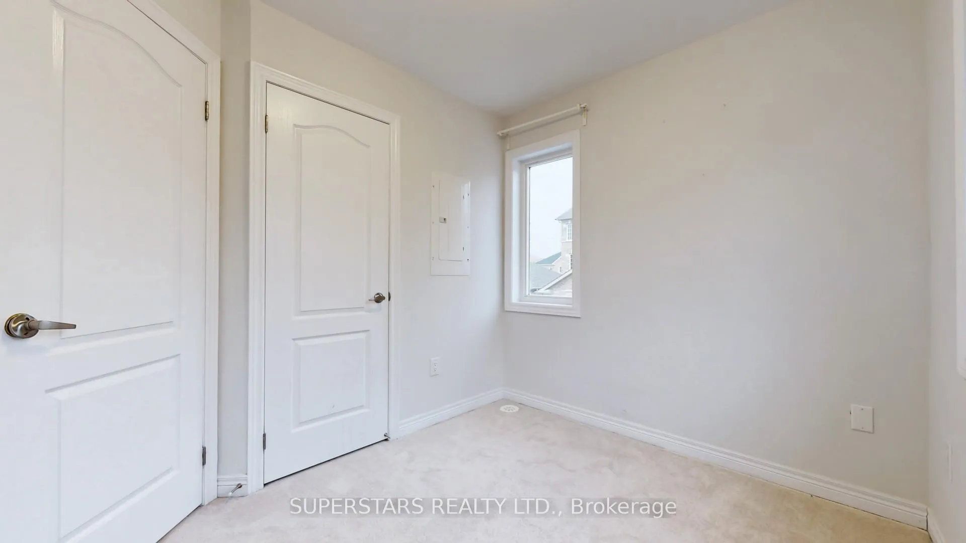 Photo 9 of Unit Coach, 4 Waterleaf Road, Markham, Cornell — HOMEH