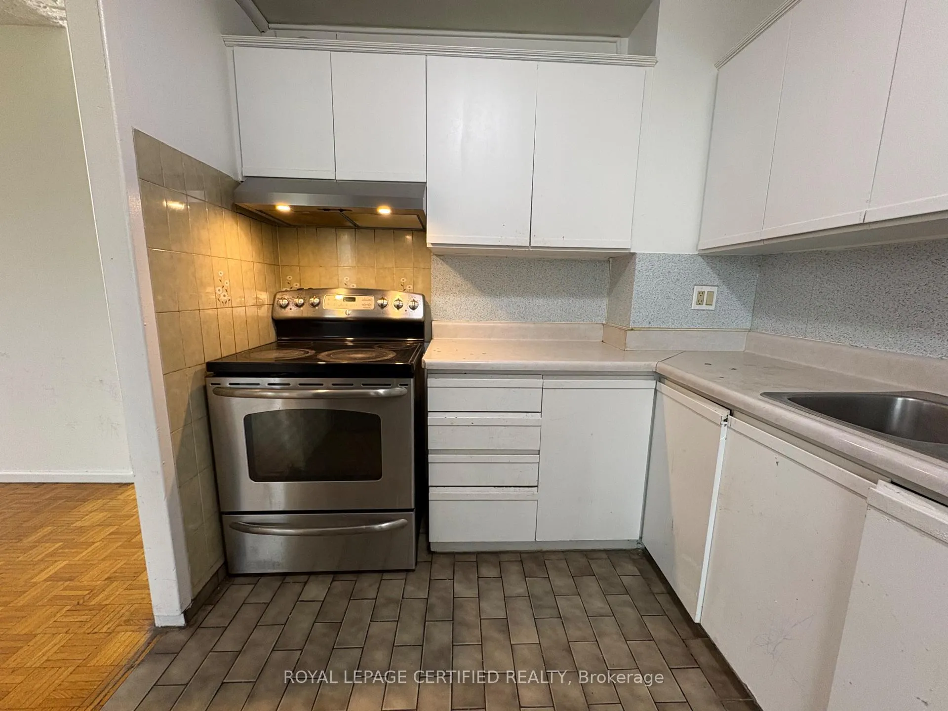 Photo 8 of Unit 202, 735 Don Mills Road, Toronto, Flemingdon Park — HOMEH