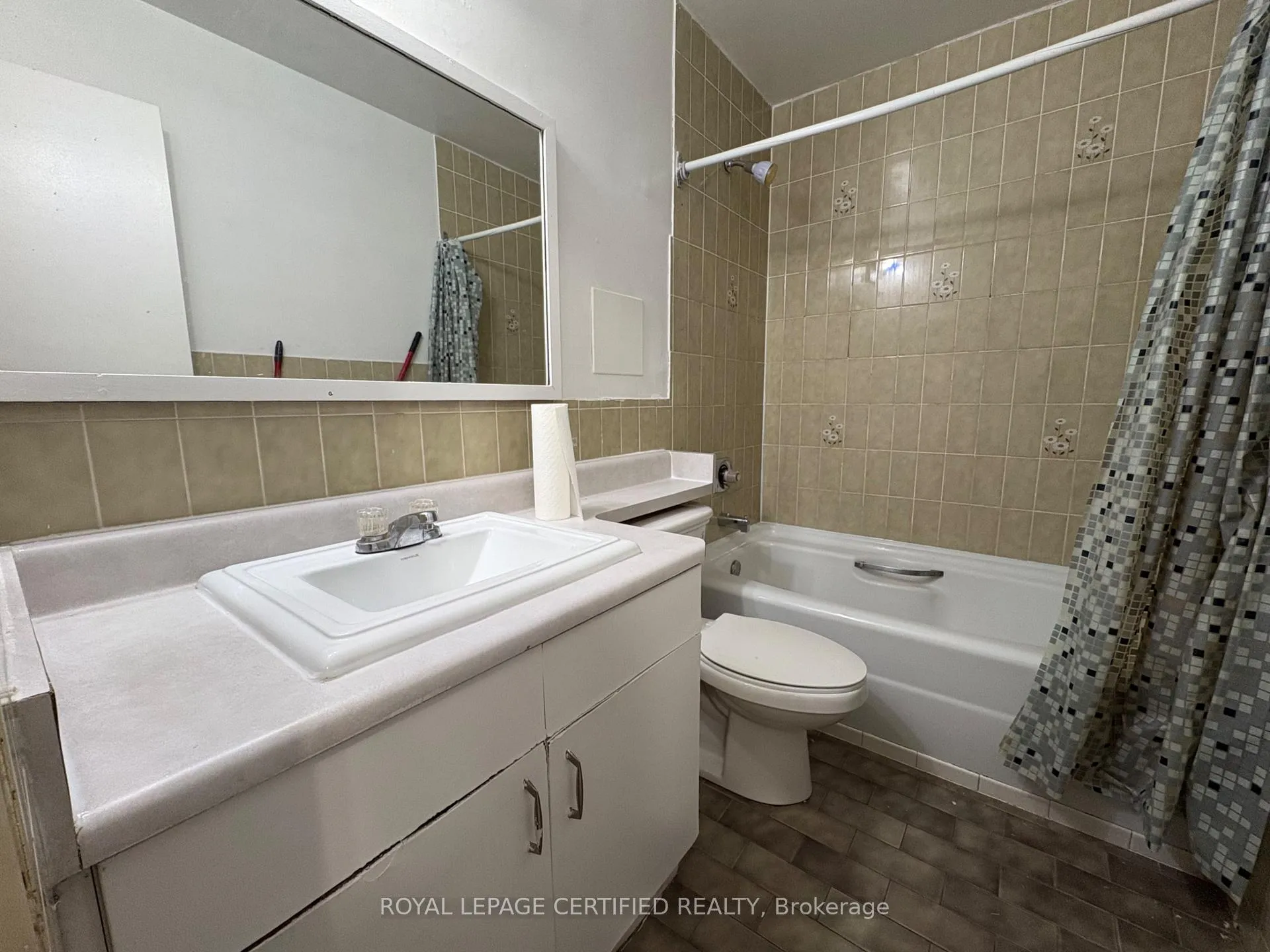 Photo 14 of Unit 202, 735 Don Mills Road, Toronto, Flemingdon Park — HOMEH