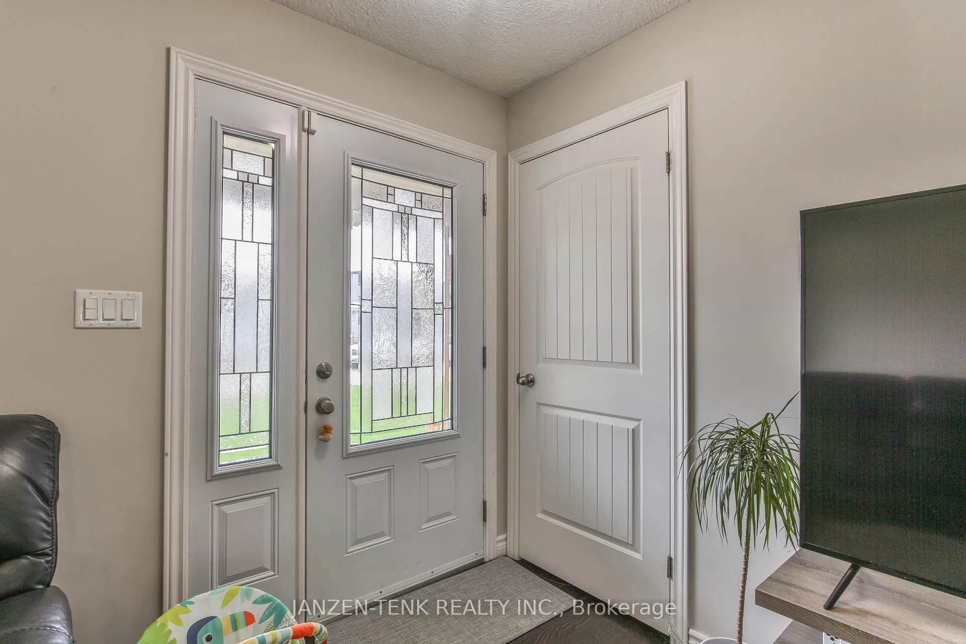 Photo 5 of 9240 Old Chapel Street, Bayham, Straffordville — HOMEH