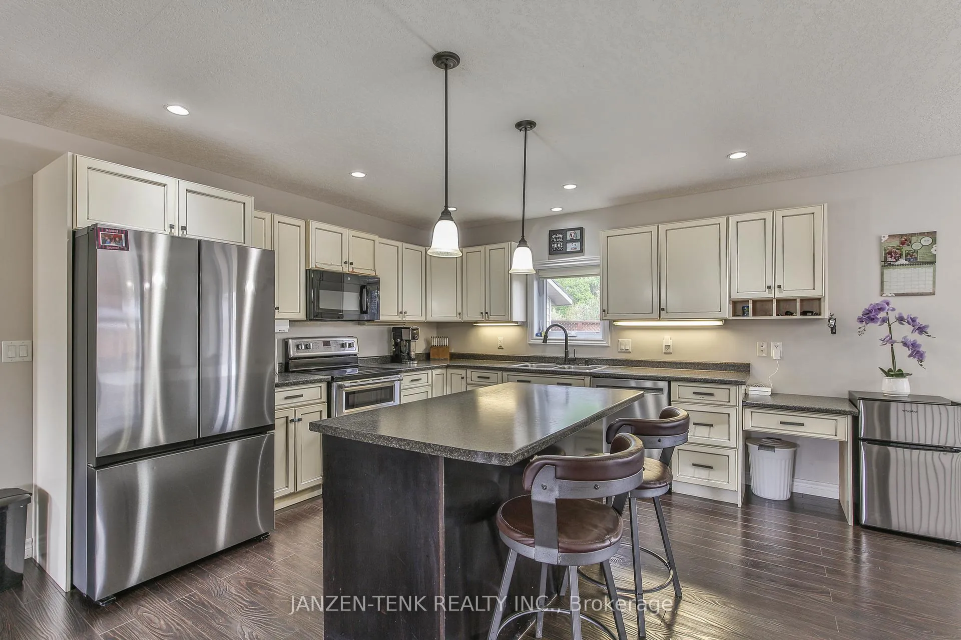 Photo 10 of 9240 Old Chapel Street, Bayham, Straffordville — HOMEH