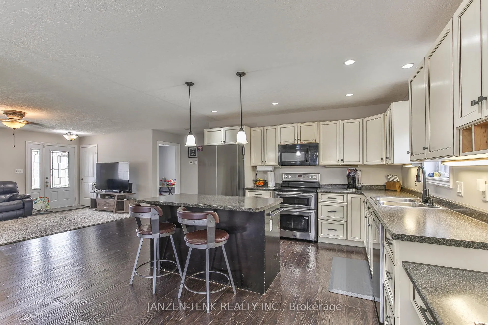 Photo 13 of 9240 Old Chapel Street, Bayham, Straffordville — HOMEH