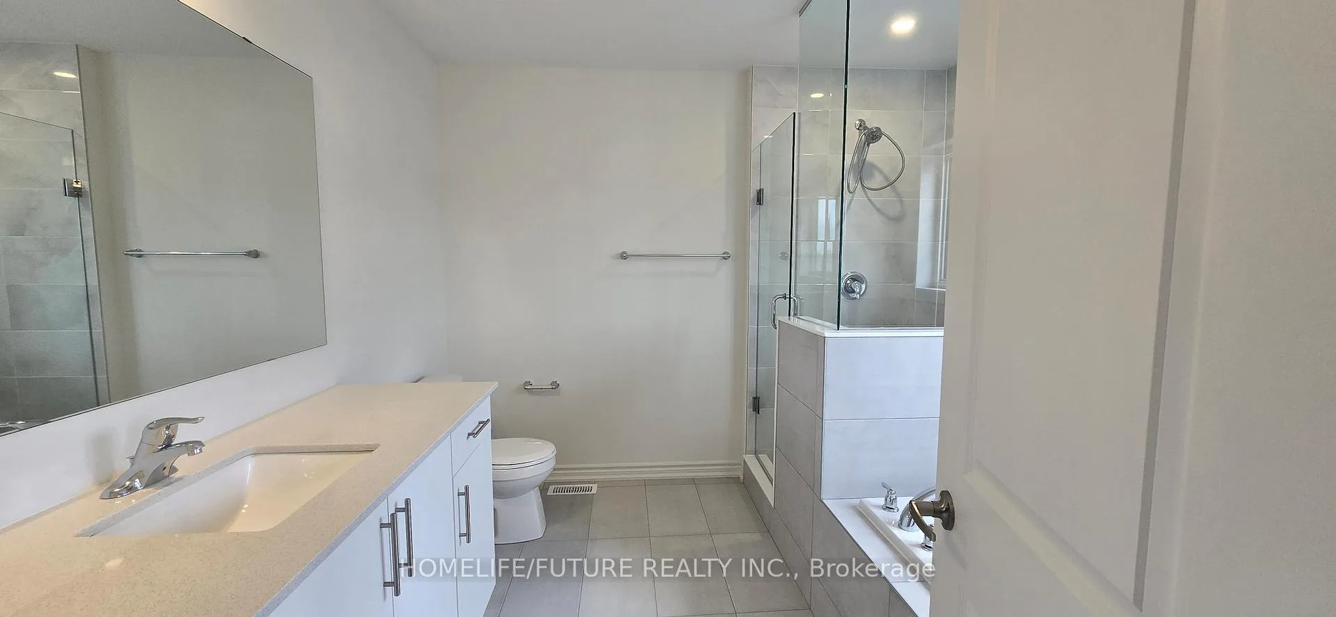 Photo 11 of 26 Rackham Lane, Clarington, Courtice — HOMEH
