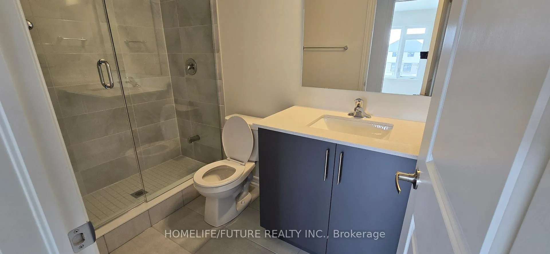 Photo 12 of 26 Rackham Lane, Clarington, Courtice — HOMEH