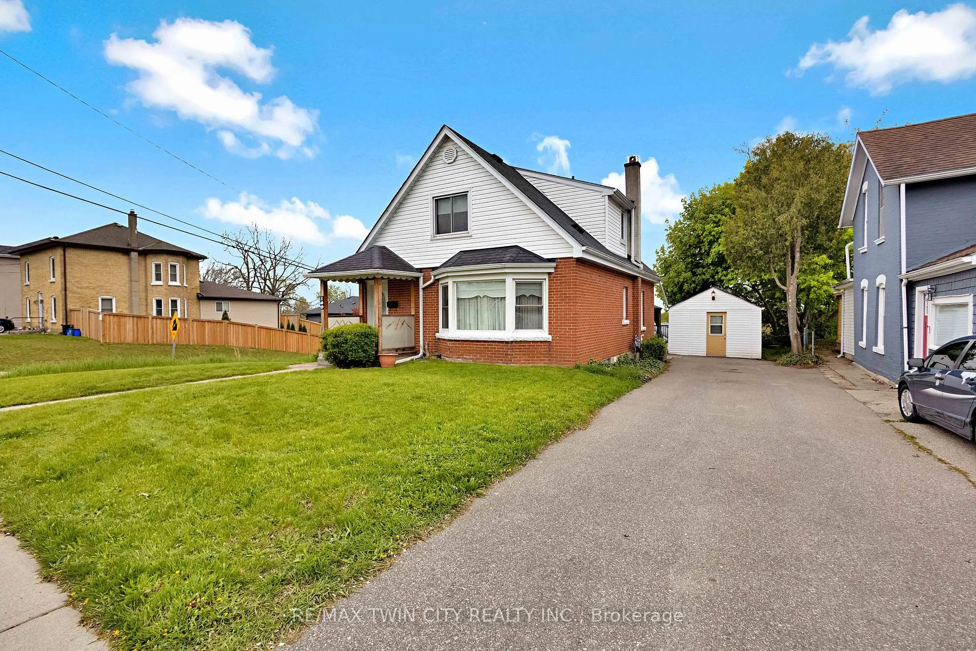 Photo 3 of 140 Terrace Hill Street, Brantford — HOMEH