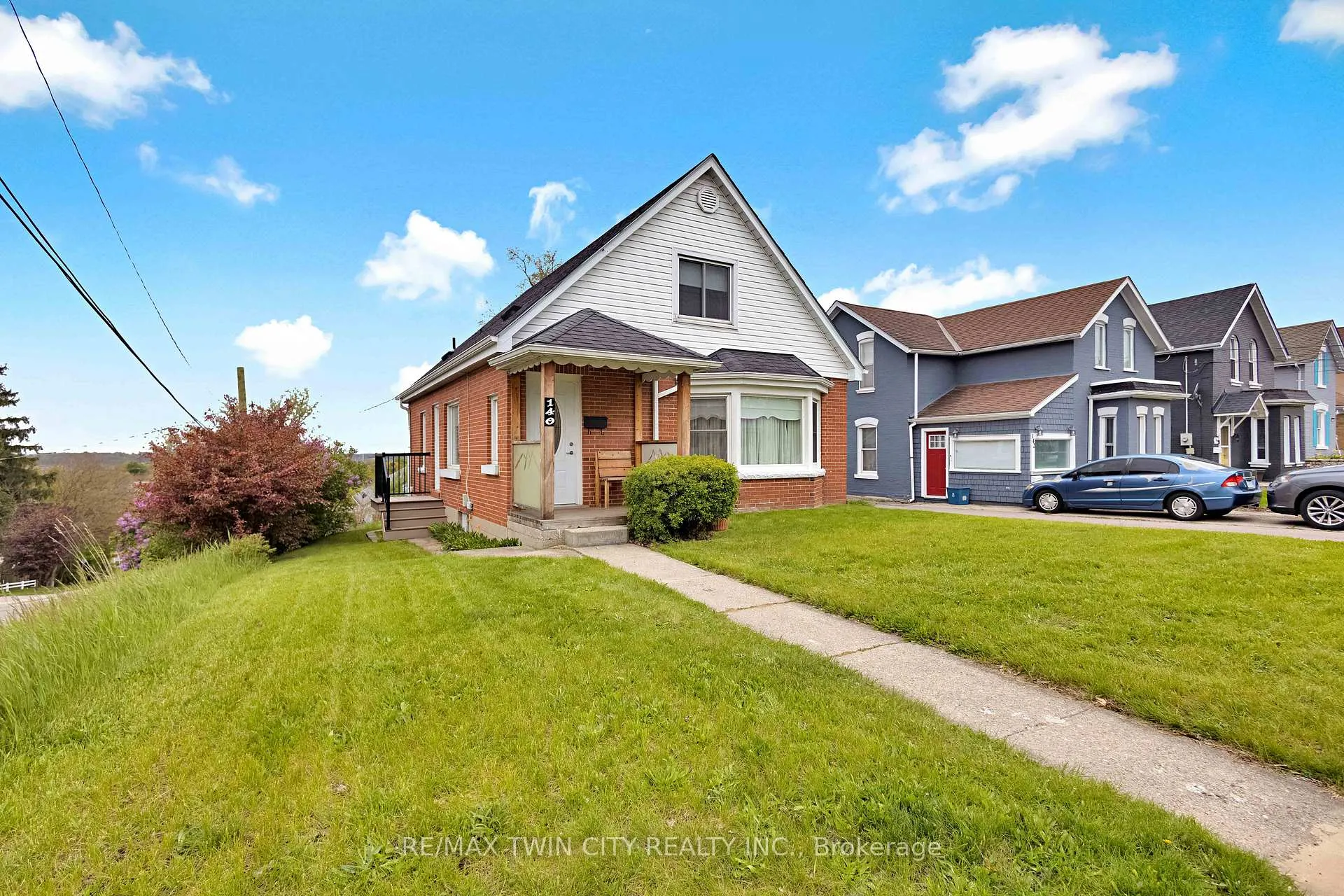 Photo 4 of 140 Terrace Hill Street, Brantford — HOMEH