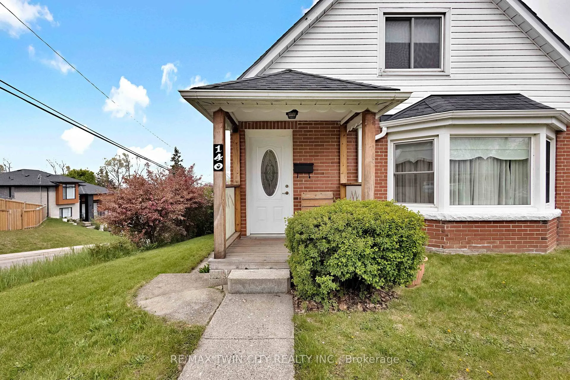 Photo 5 of 140 Terrace Hill Street, Brantford — HOMEH
