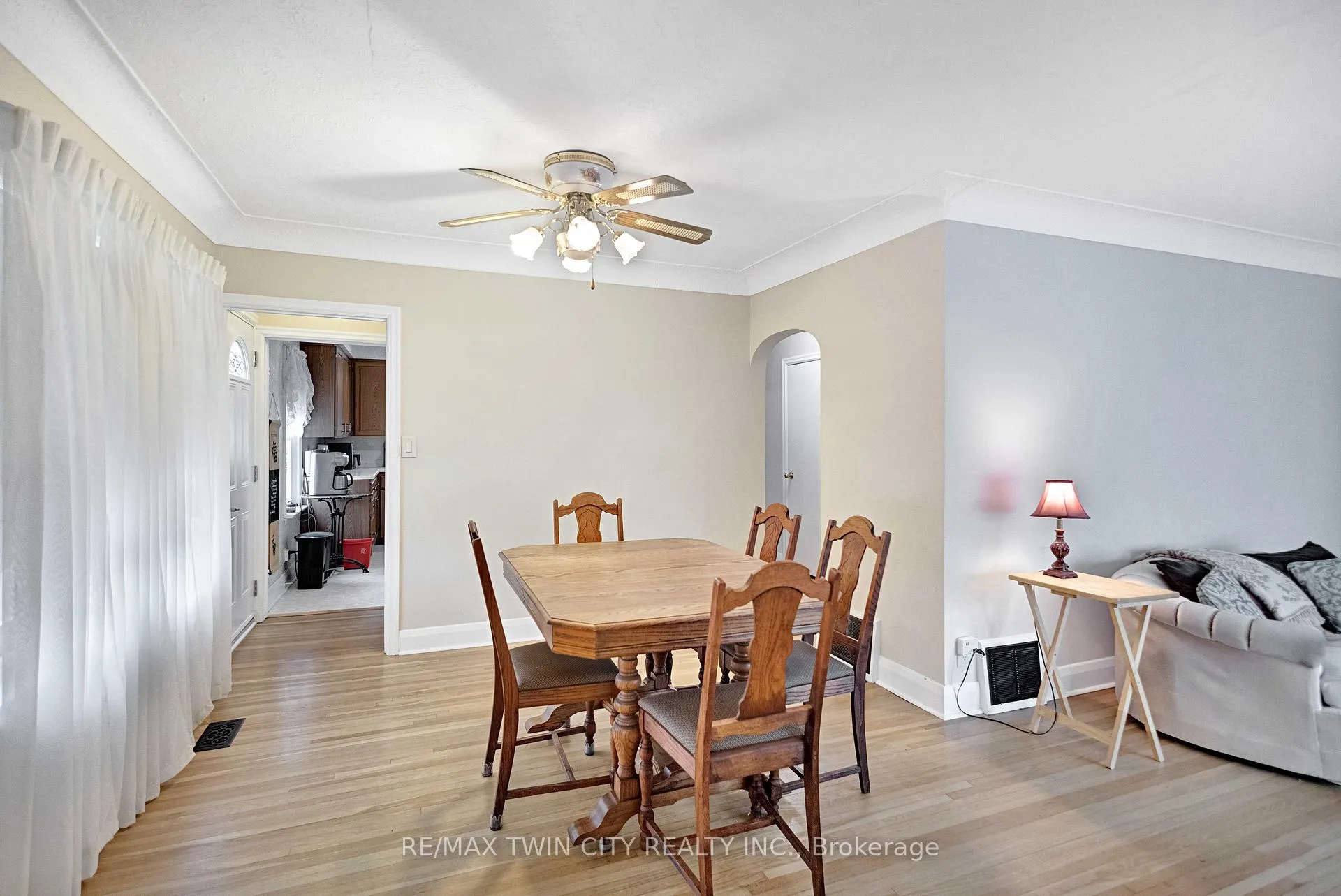 Photo 7 of 140 Terrace Hill Street, Brantford — HOMEH