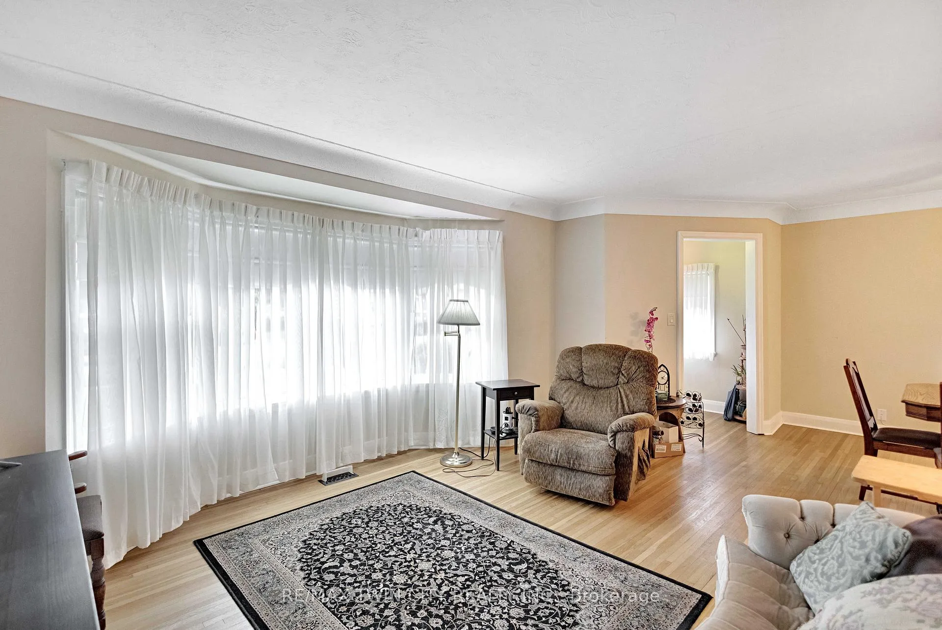 Photo 12 of 140 Terrace Hill Street, Brantford — HOMEH