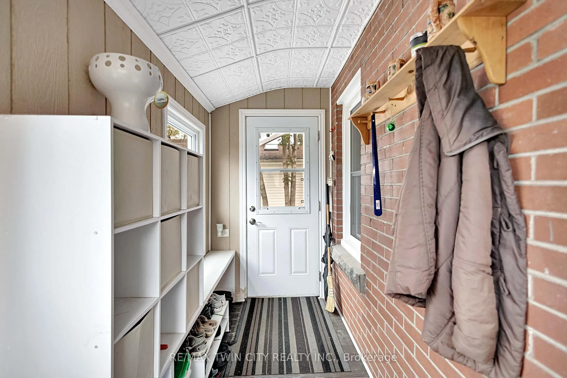 Photo 16 of 140 Terrace Hill Street, Brantford — HOMEH