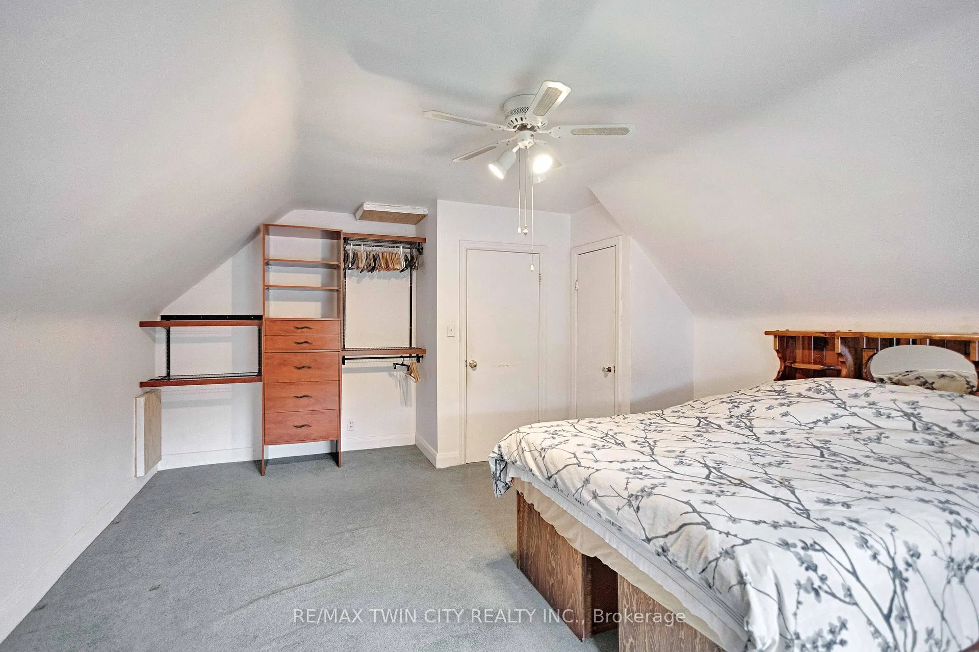 Photo 22 of 140 Terrace Hill Street, Brantford — HOMEH