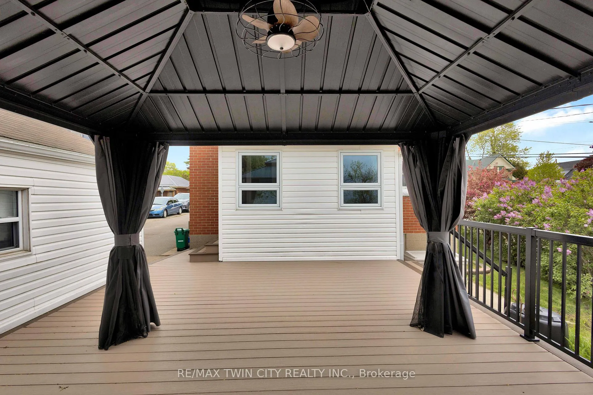 Photo 38 of 140 Terrace Hill Street, Brantford — HOMEH