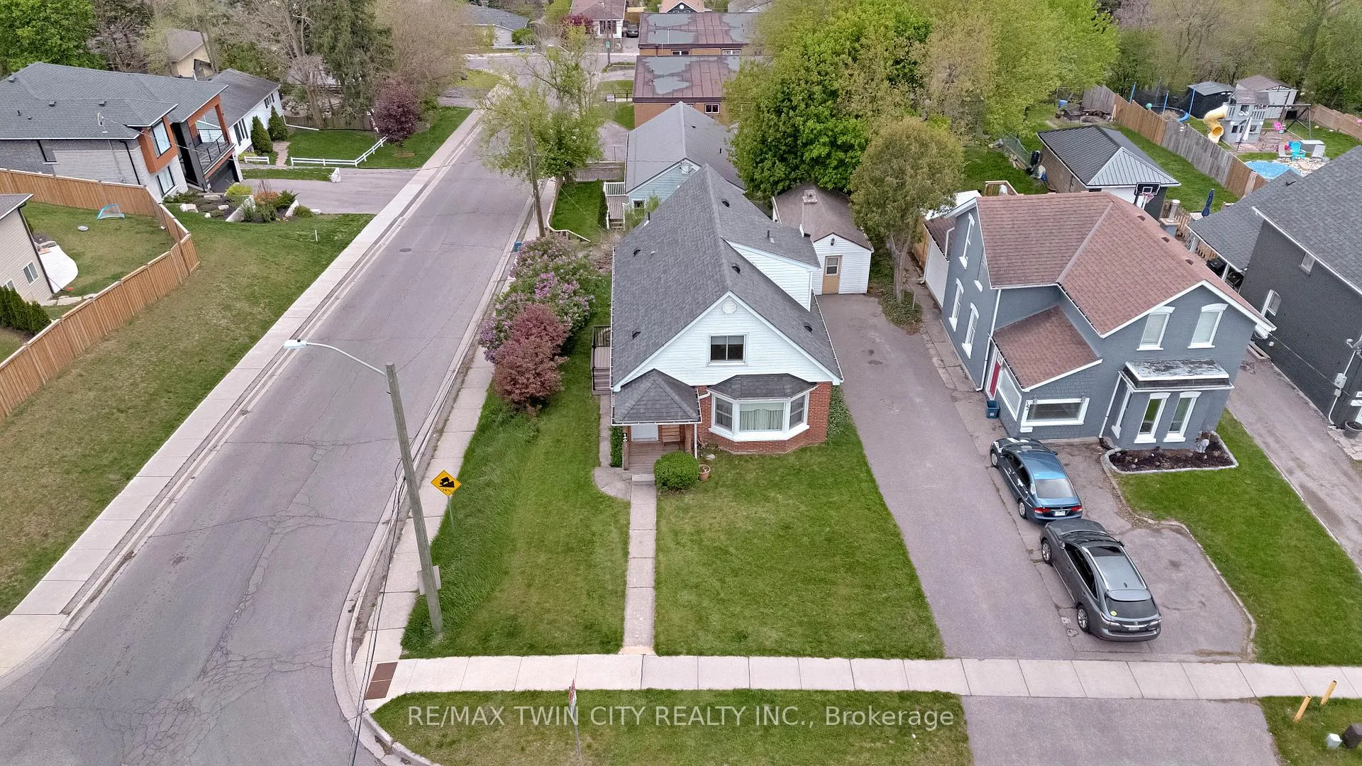 Photo 42 of 140 Terrace Hill Street, Brantford — HOMEH
