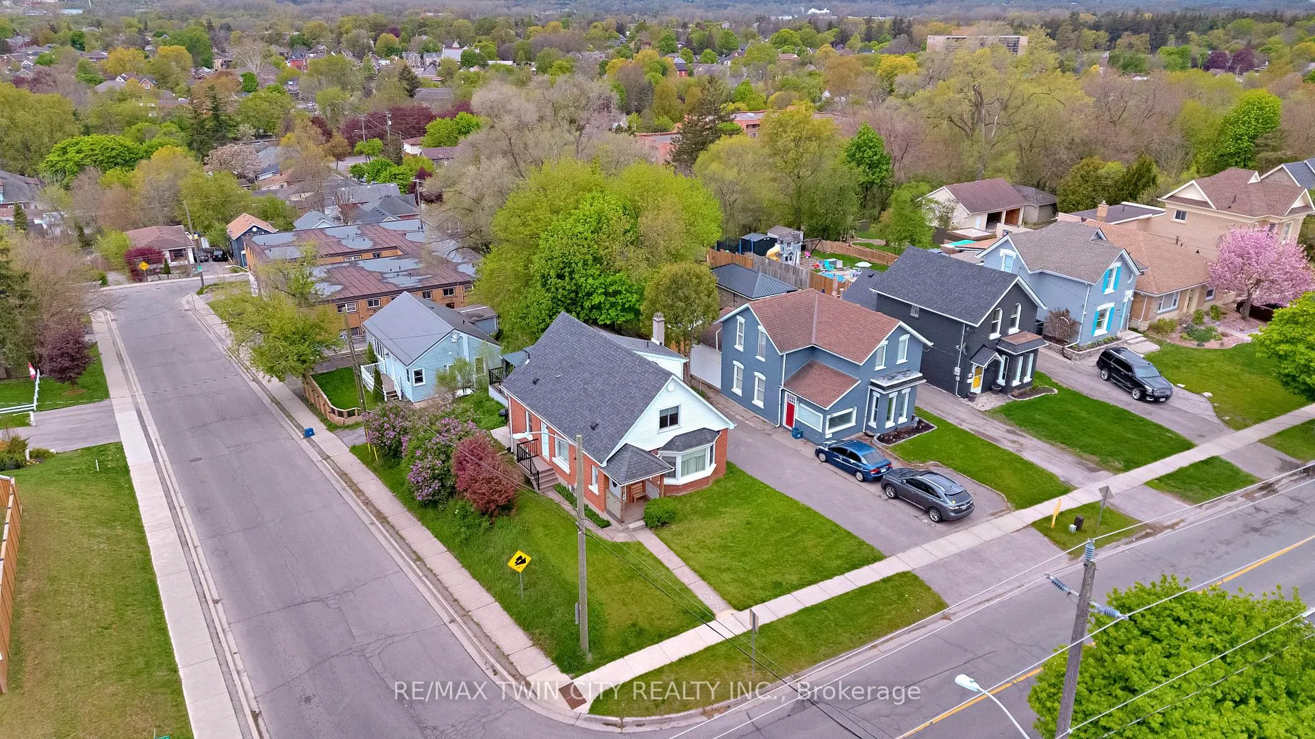 Photo 44 of 140 Terrace Hill Street, Brantford — HOMEH