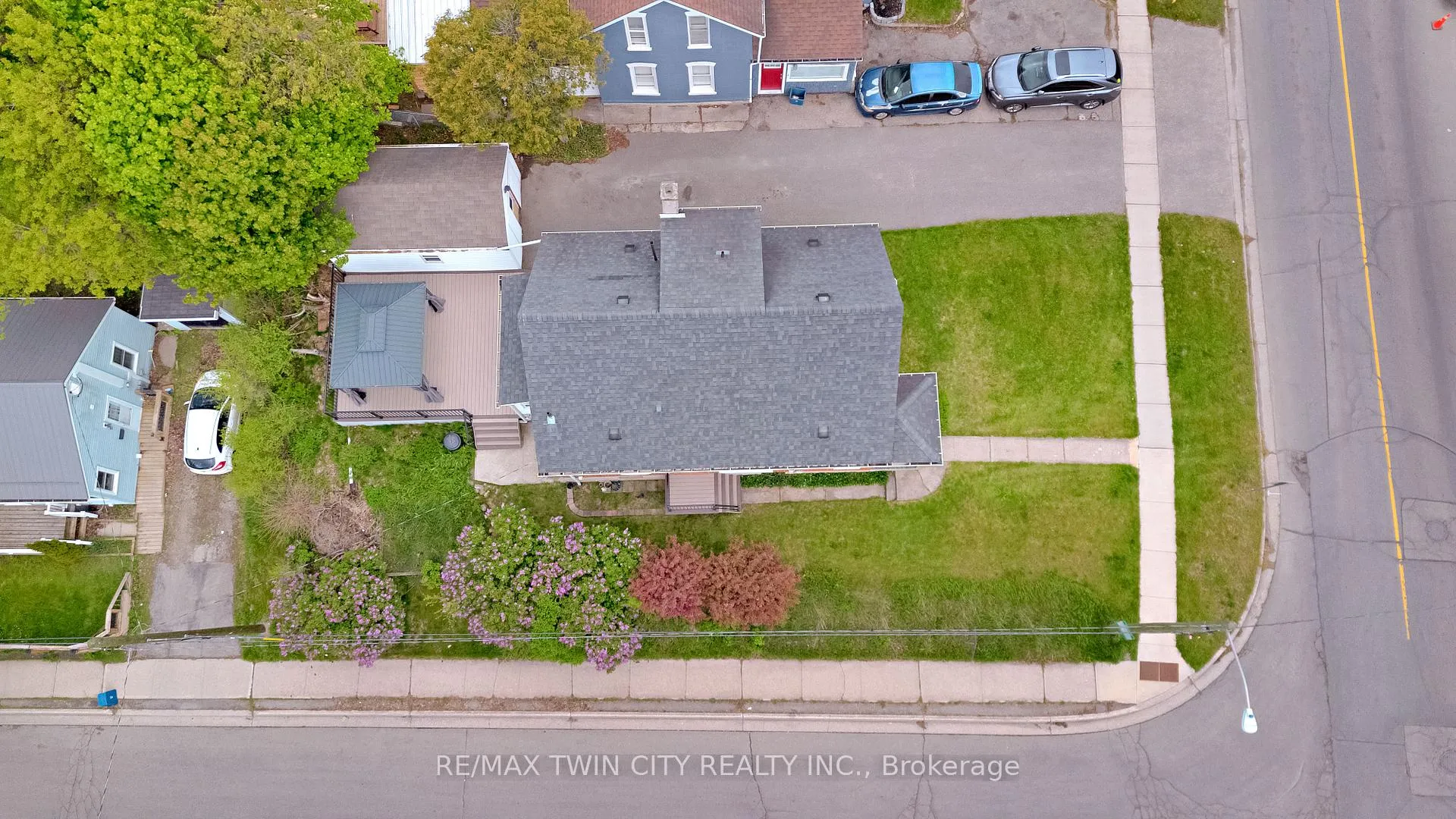 Photo 45 of 140 Terrace Hill Street, Brantford — HOMEH