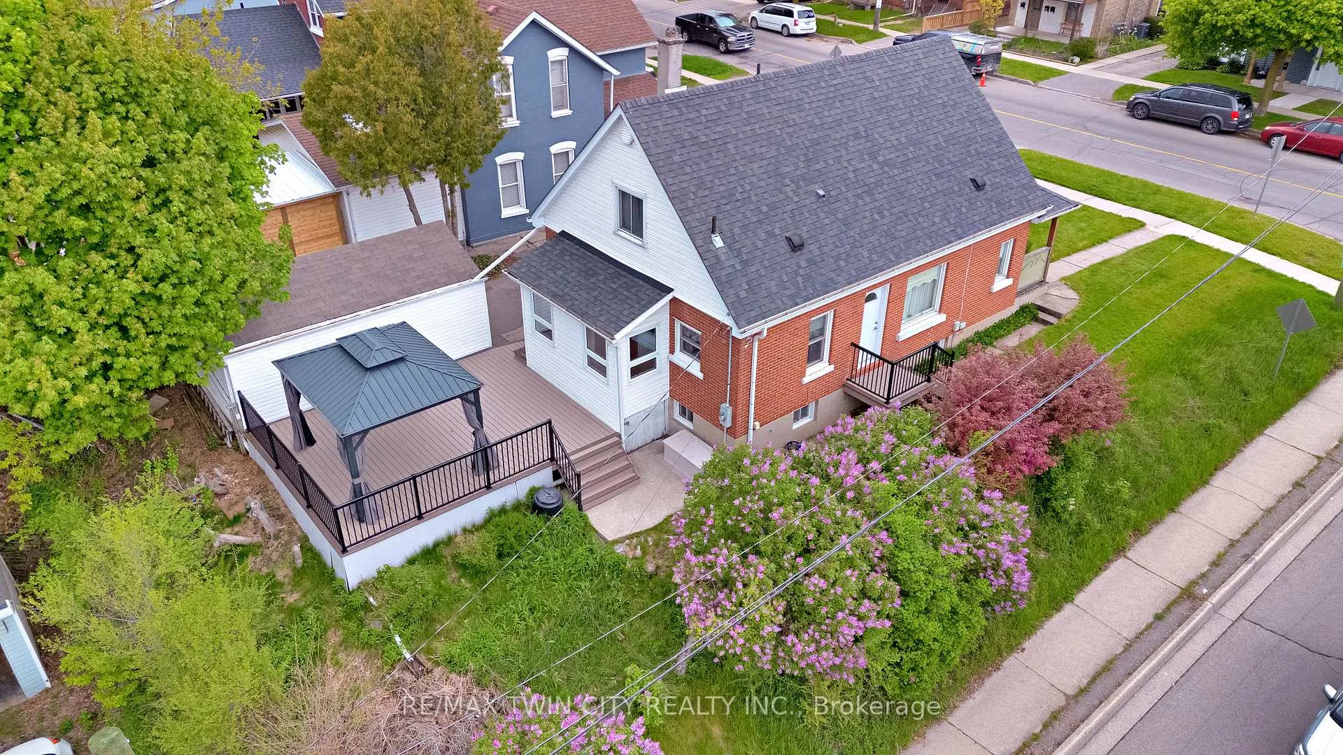 Photo 47 of 140 Terrace Hill Street, Brantford — HOMEH