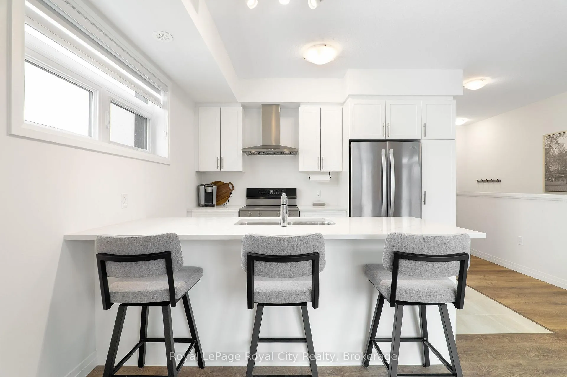 Photo 16 of 83 Thatcher Drive, Guelph, Kortright East — HOMEH