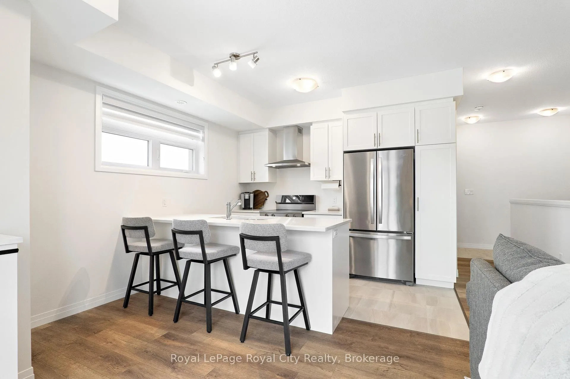 Photo 17 of 83 Thatcher Drive, Guelph, Kortright East — HOMEH