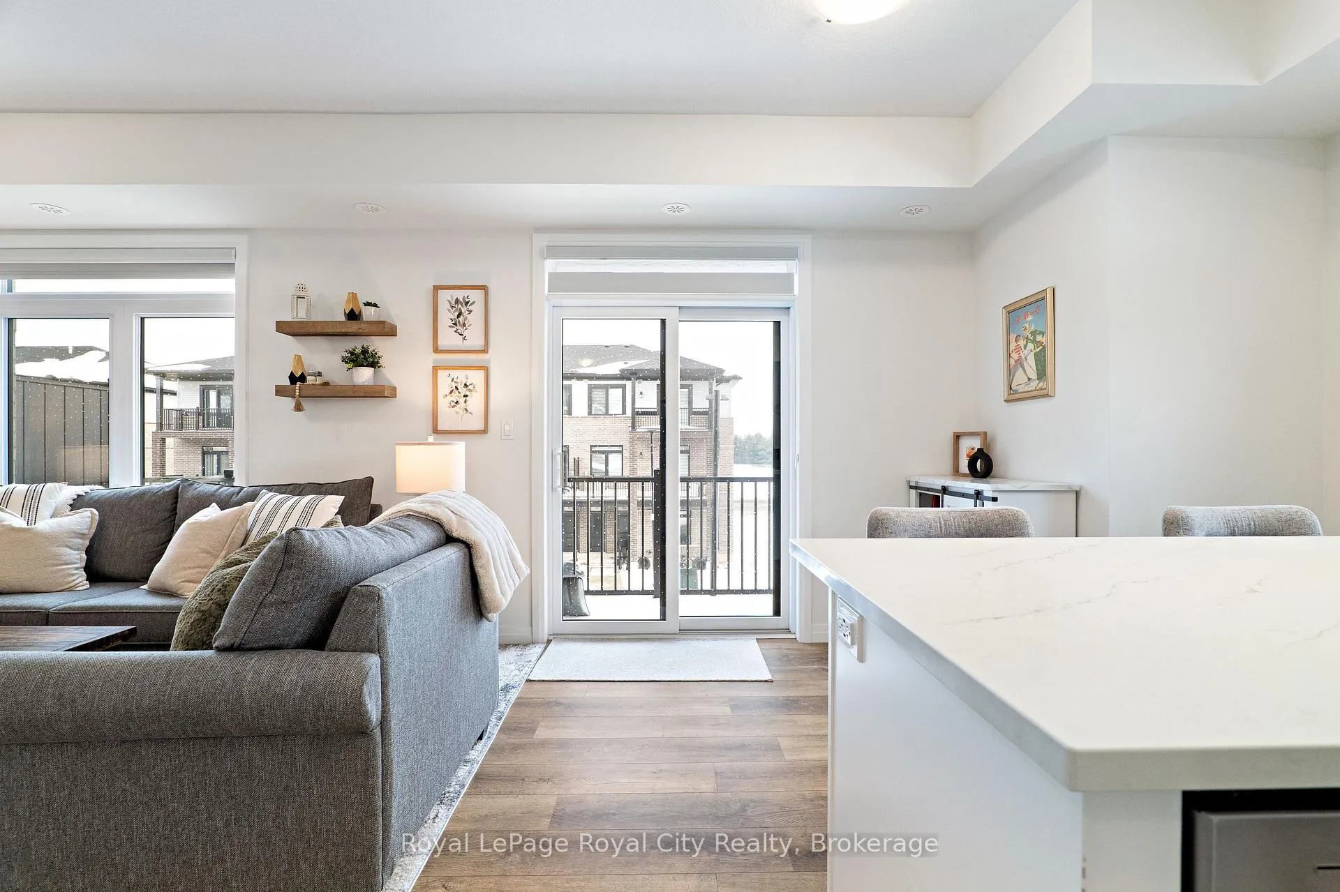 Photo 23 of 83 Thatcher Drive, Guelph, Kortright East — HOMEH
