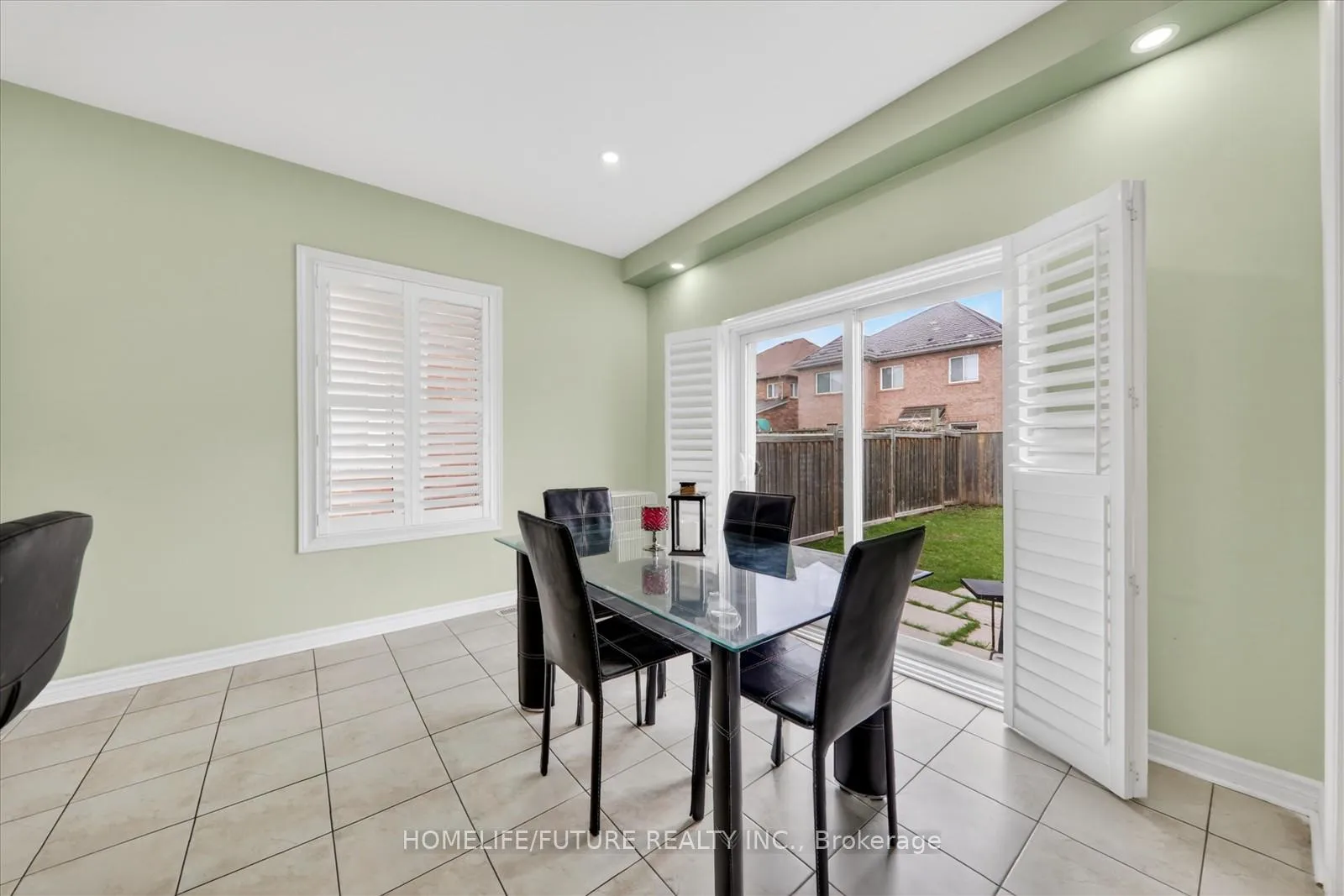 Photo 13 of 855 Wrenwood Drive, Oshawa, Taunton — HOMEH