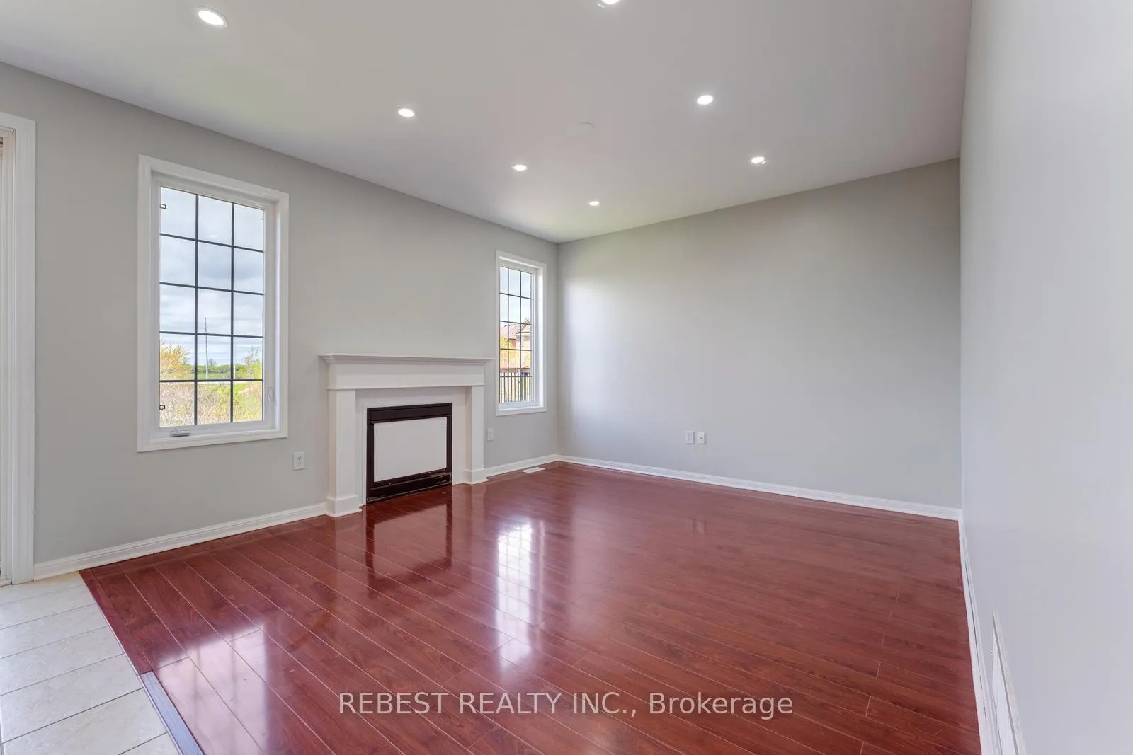 Photo 10 of 22 Birch Tree Trail, Brampton, Bram East — HOMEH
