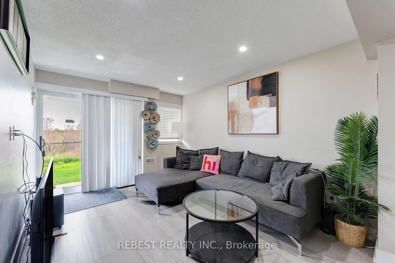 Photo 38 of 22 Birch Tree Trail, Brampton, Bram East — HOMEH