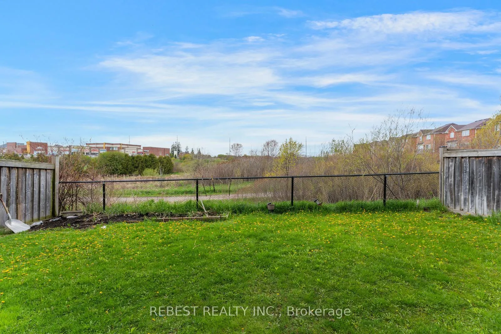Photo 50 of 22 Birch Tree Trail, Brampton, Bram East — HOMEH