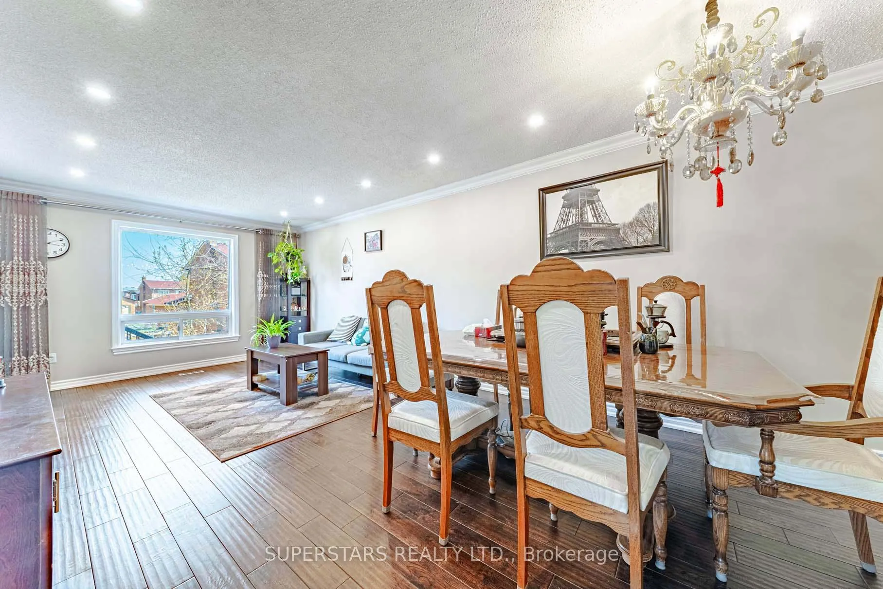 Photo 3 of 14 Kemsing Court, Markham, Milliken Mills West — HOMEH
