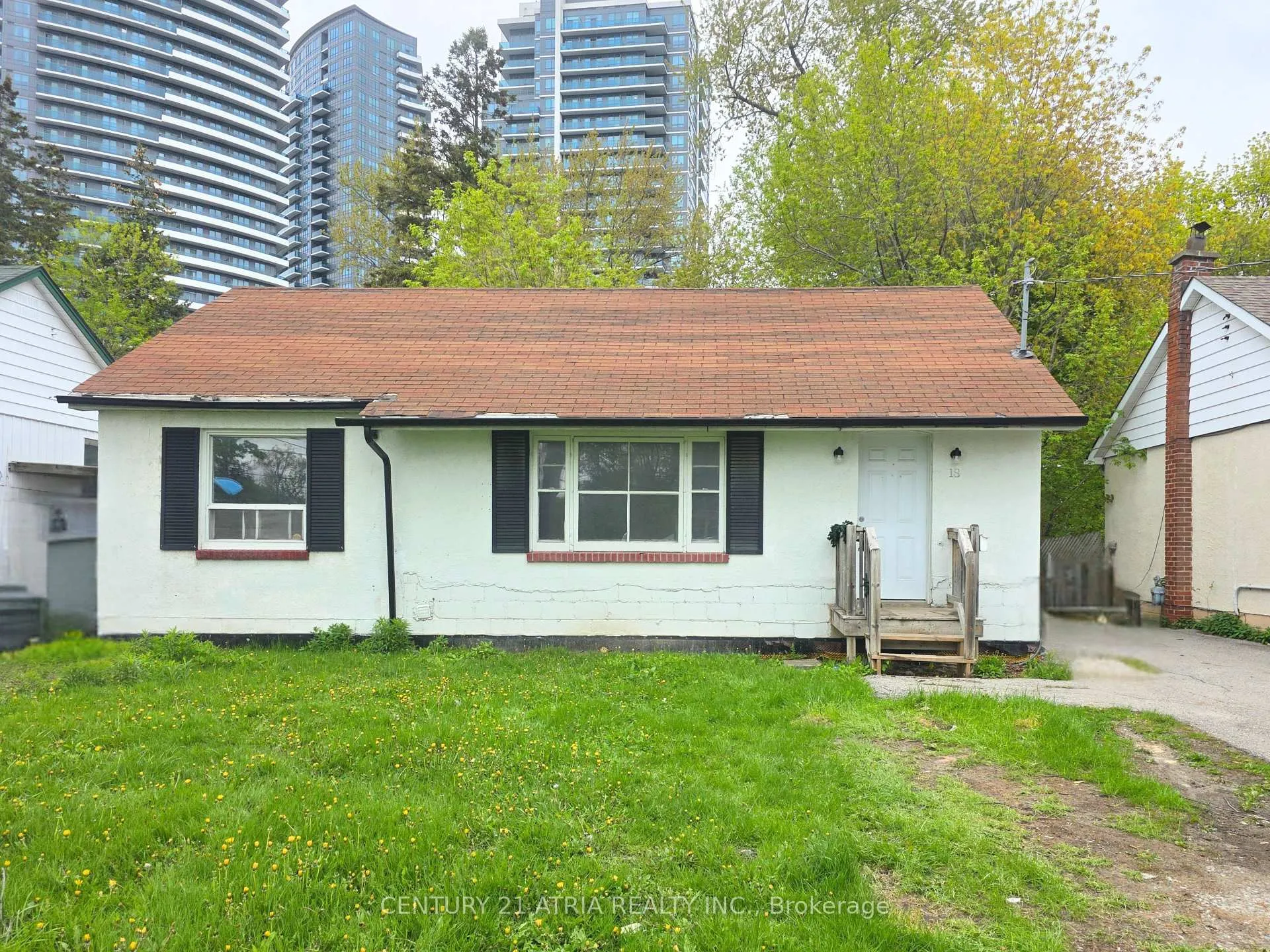 Photo 1 of Unit Main, 18 Grandview Avenue, Markham, Grandview — HOMEH
