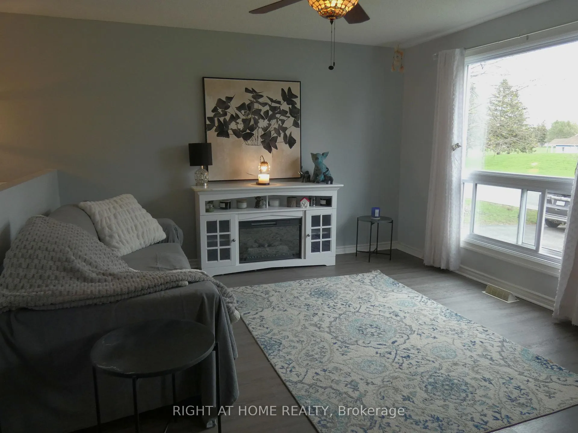 Photo 6 of 169 Castlefrank Road, Ottawa, Kanata - Glencairn/Hazeldean — HOMEH