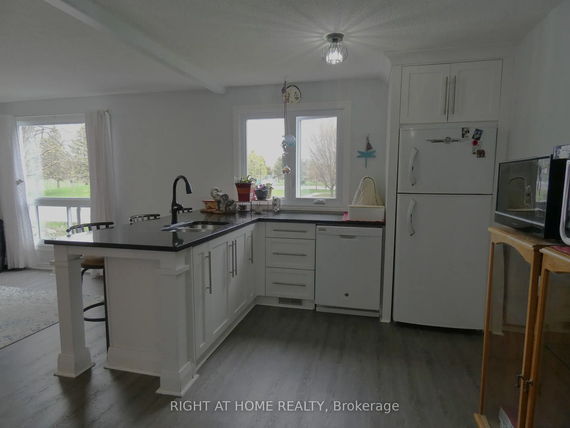 Photo 10 of 169 Castlefrank Road, Ottawa, Kanata - Glencairn/Hazeldean — HOMEH