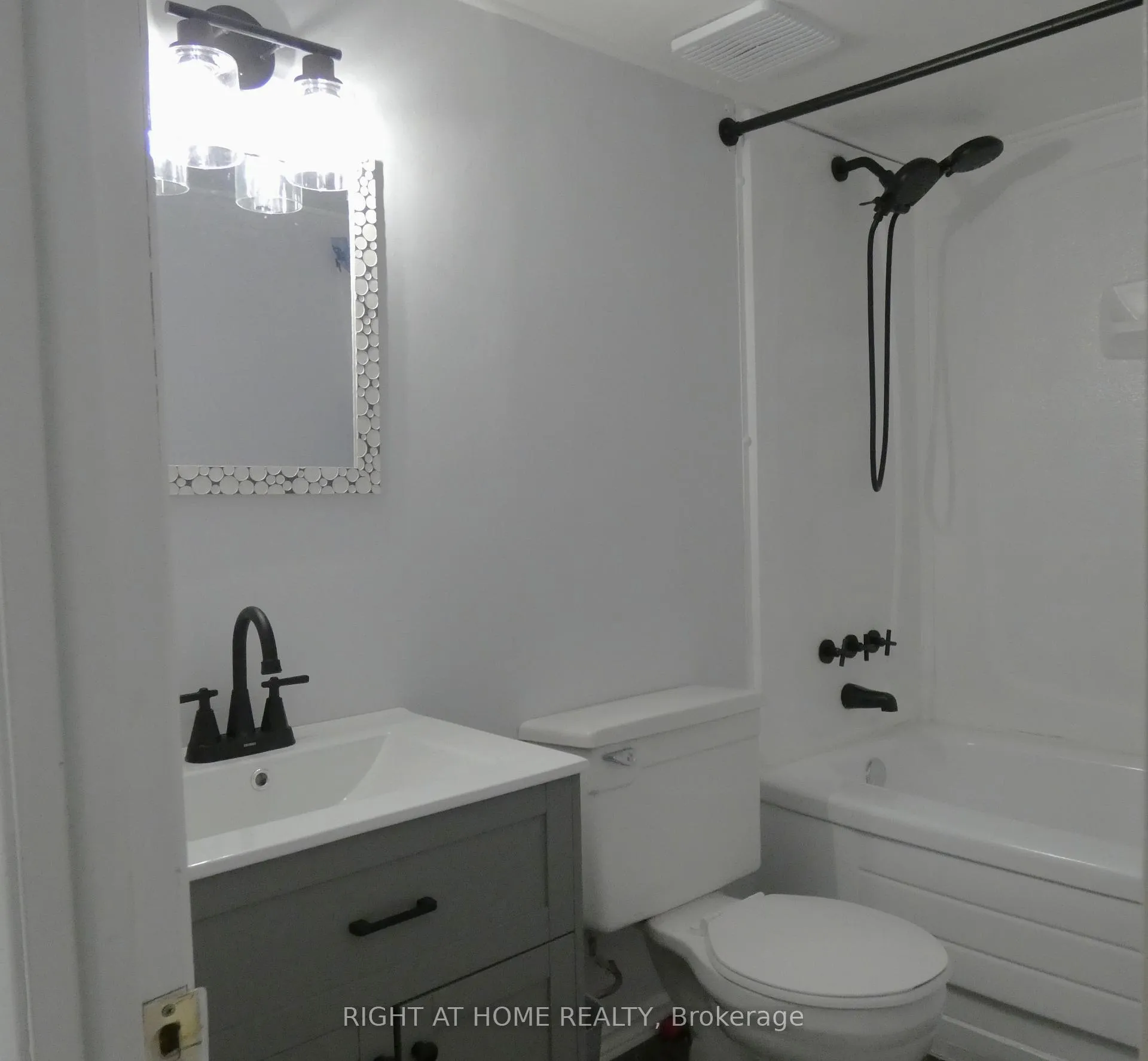 Photo 23 of 169 Castlefrank Road, Ottawa, Kanata - Glencairn/Hazeldean — HOMEH