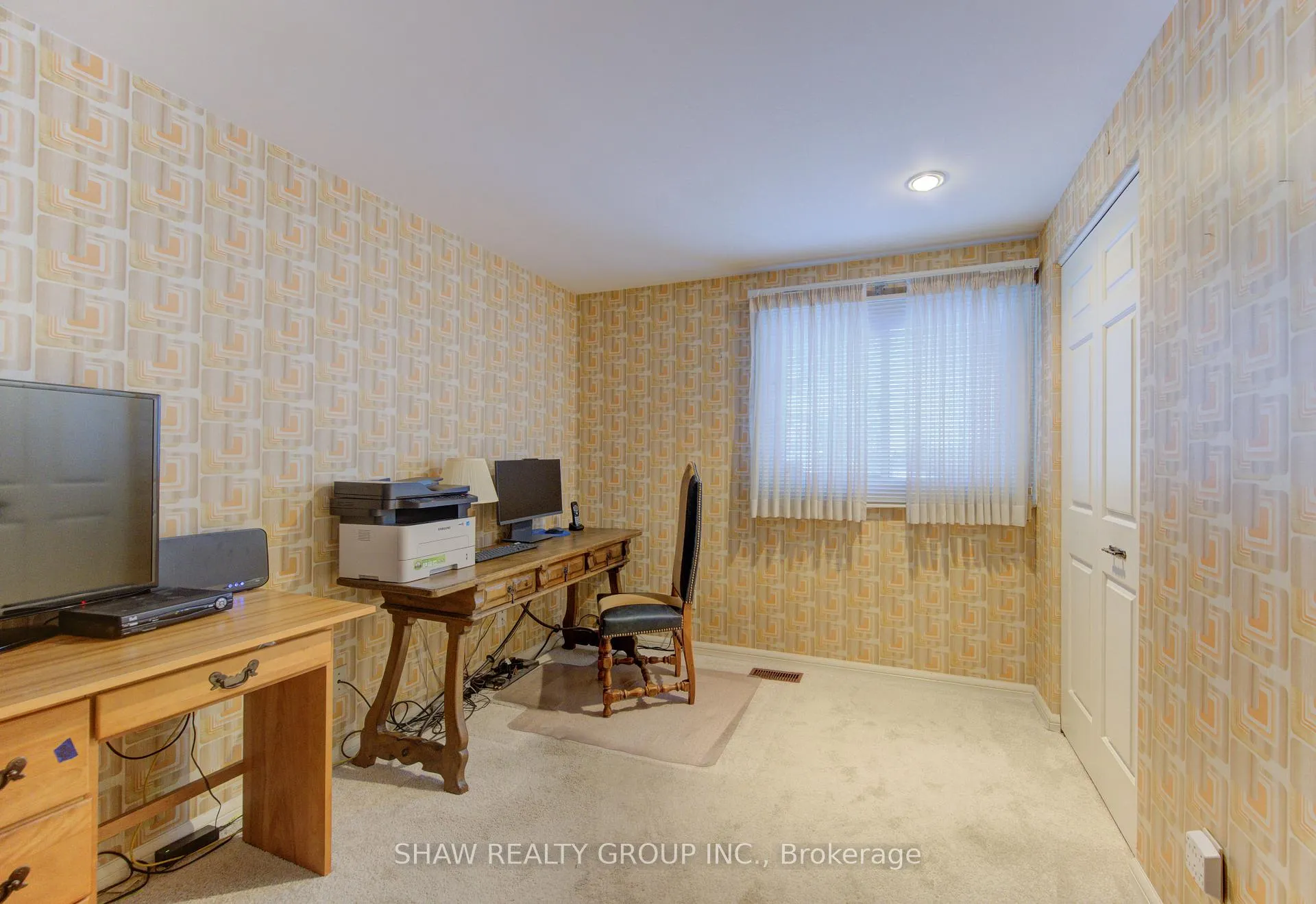 Photo 26 of 32 Brookview Court, Kitchener — HOMEH
