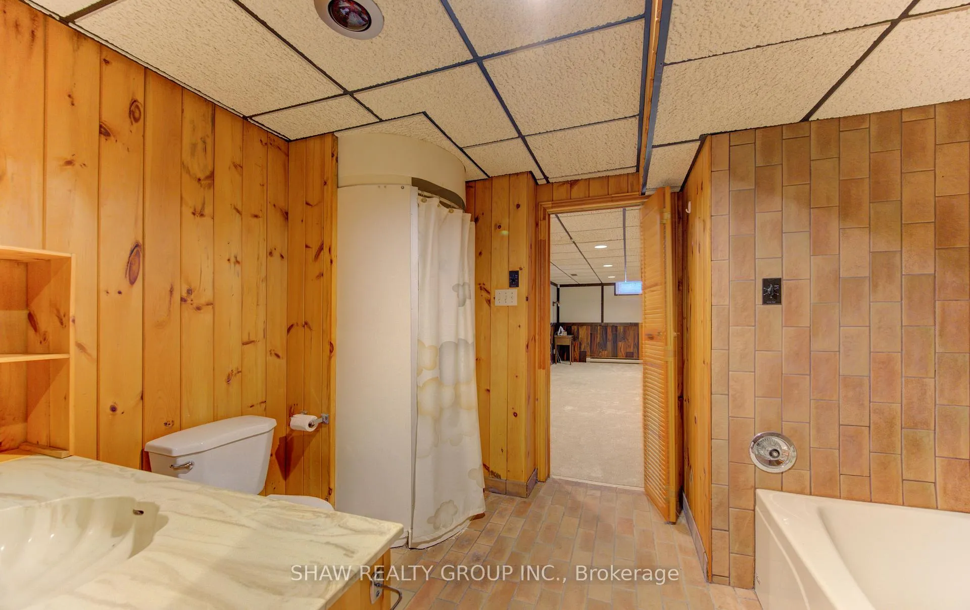 Photo 31 of 32 Brookview Court, Kitchener — HOMEH