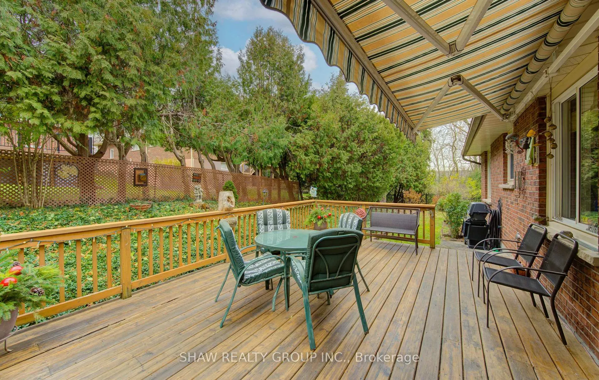 Photo 37 of 32 Brookview Court, Kitchener — HOMEH