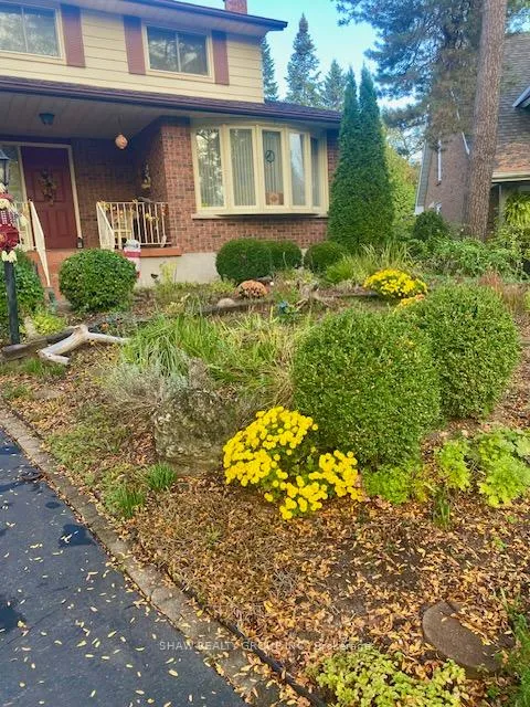 Photo 43 of 32 Brookview Court, Kitchener — HOMEH