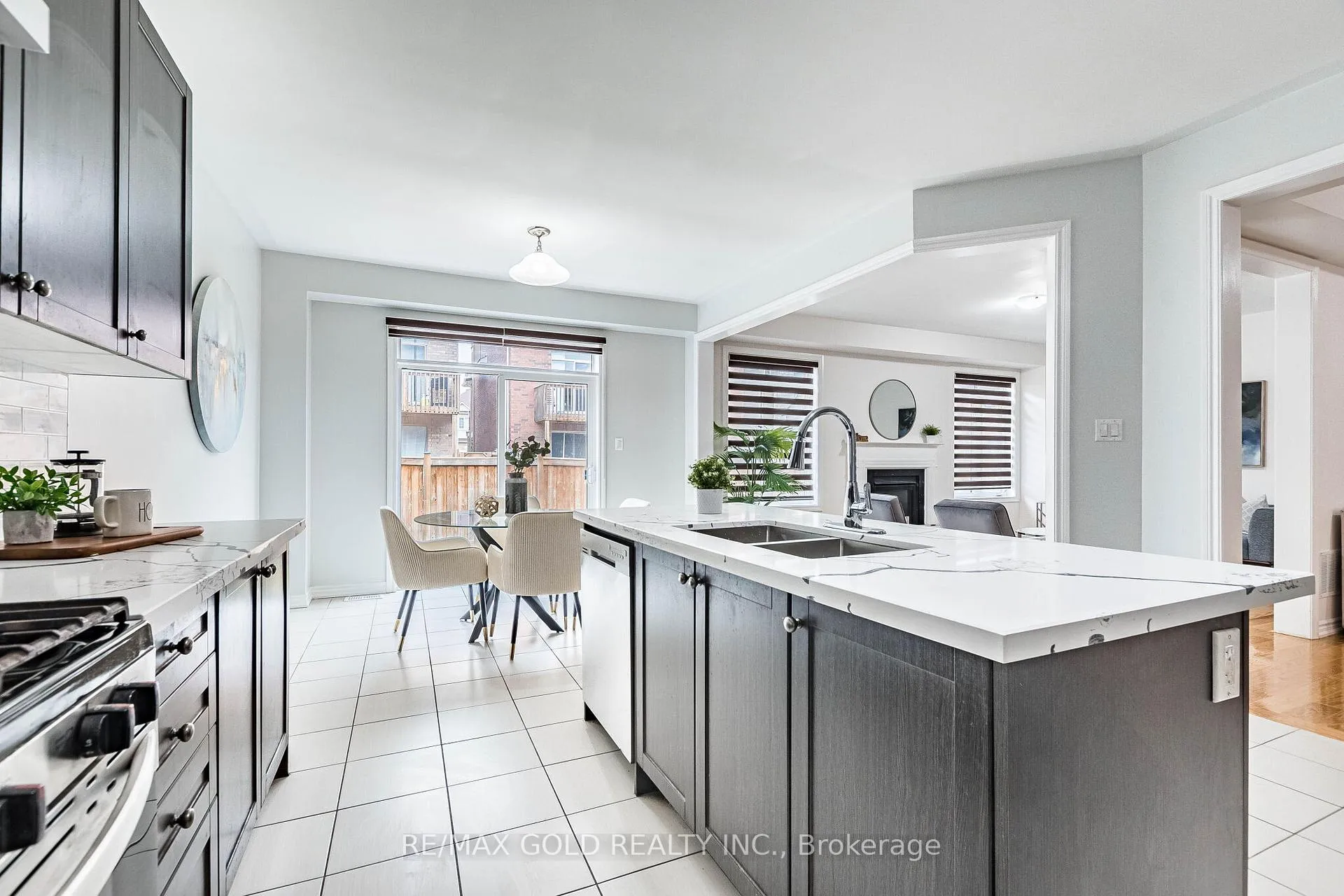 Photo 19 of 44 Roulette Crescent, Brampton, Northwest Brampton — HOMEH