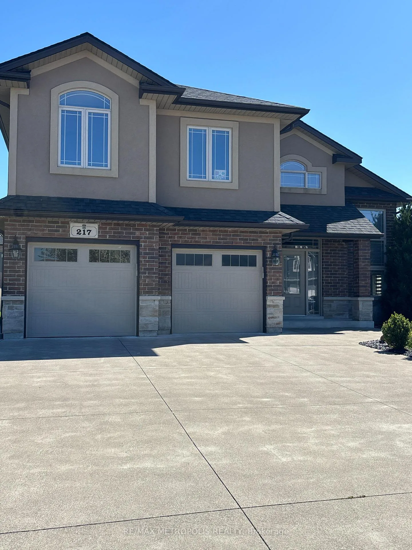 Photo 1 of 217 Jasmine Drive, Lakeshore — HOMEH