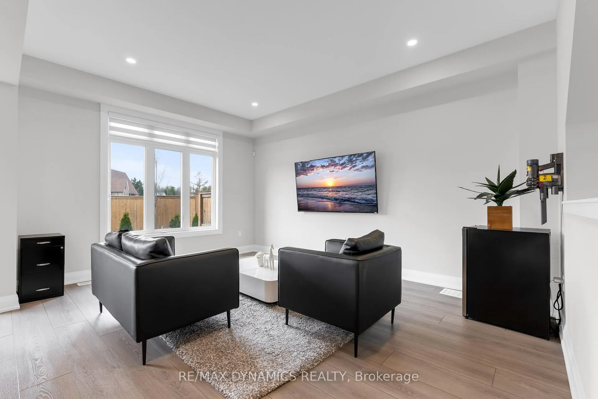 Photo 4 of Unit 110, 4552 Portage Road, Niagara Falls, Cherrywood — HOMEH