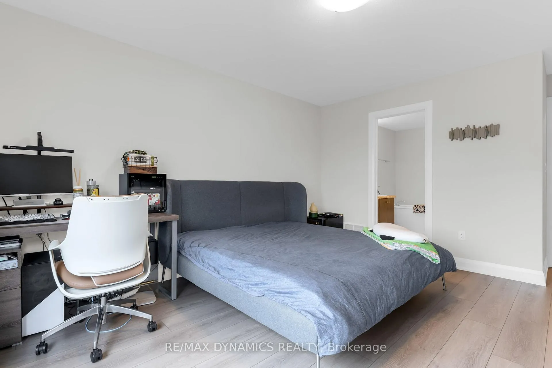 Photo 8 of Unit 110, 4552 Portage Road, Niagara Falls, Cherrywood — HOMEH