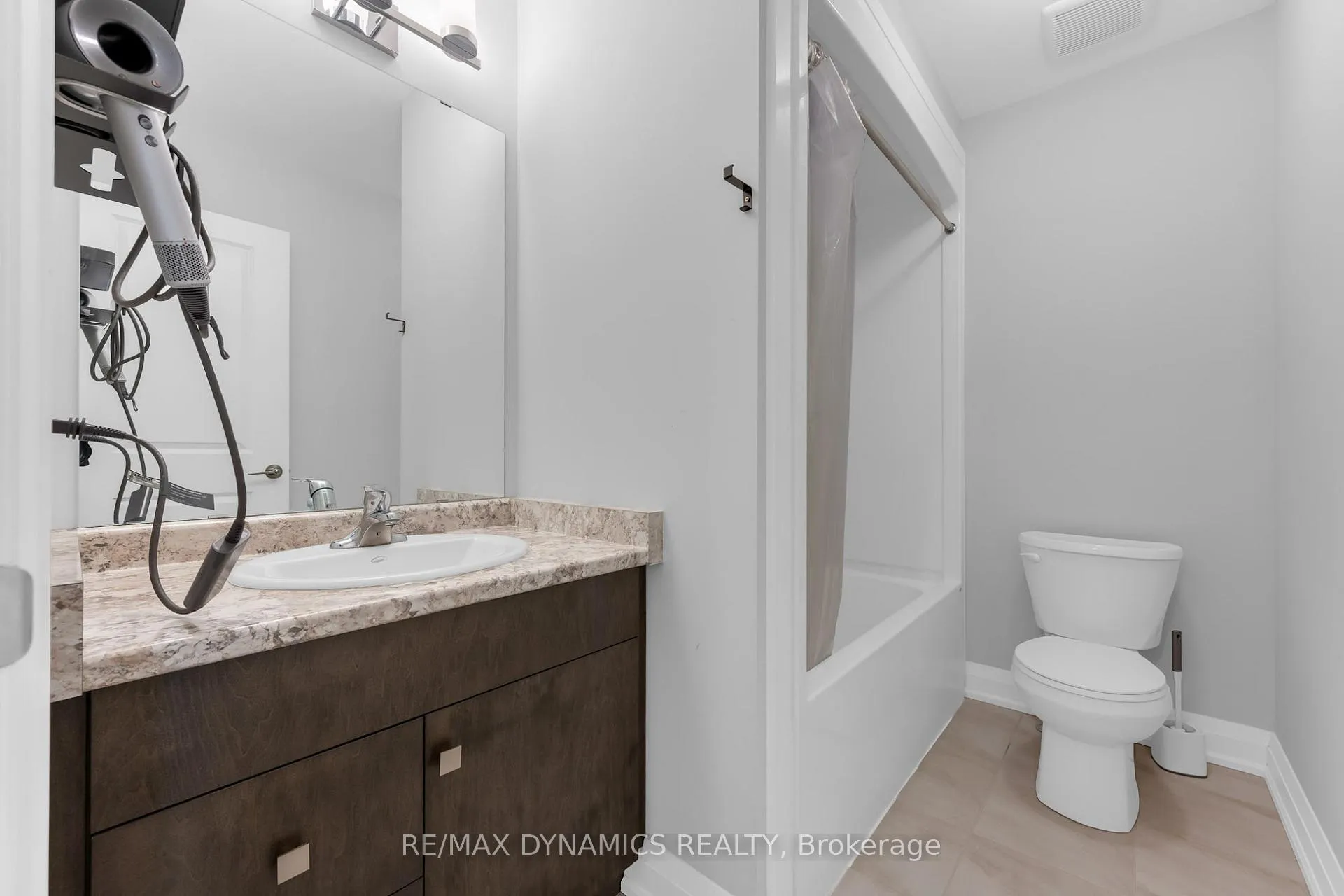 Photo 11 of Unit 110, 4552 Portage Road, Niagara Falls, Cherrywood — HOMEH