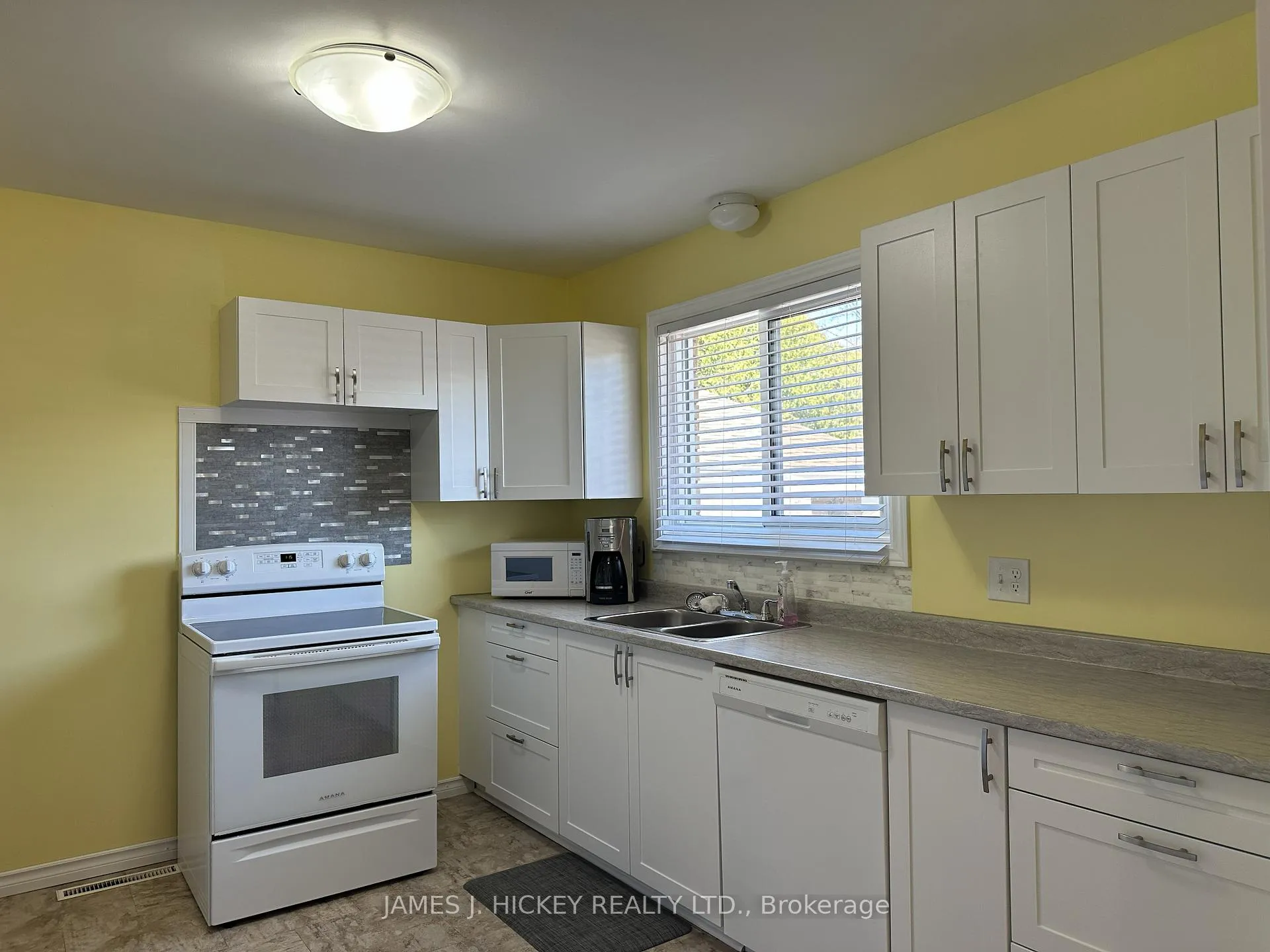Photo 2 of 1 Highland Crescent, Deep River — HOMEH