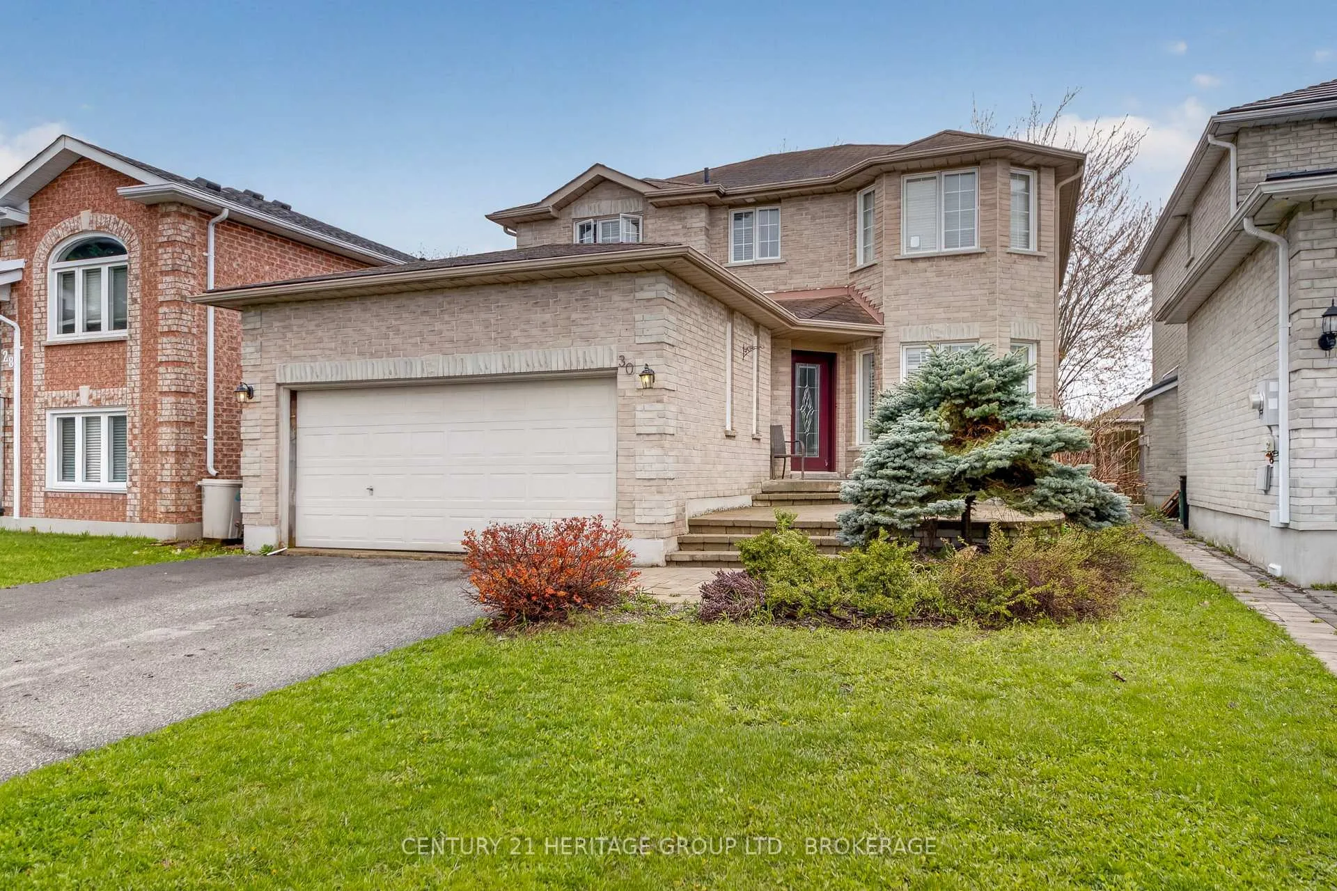 Photo 2 of 30 Lang Drive, Barrie, Northwest — HOMEH