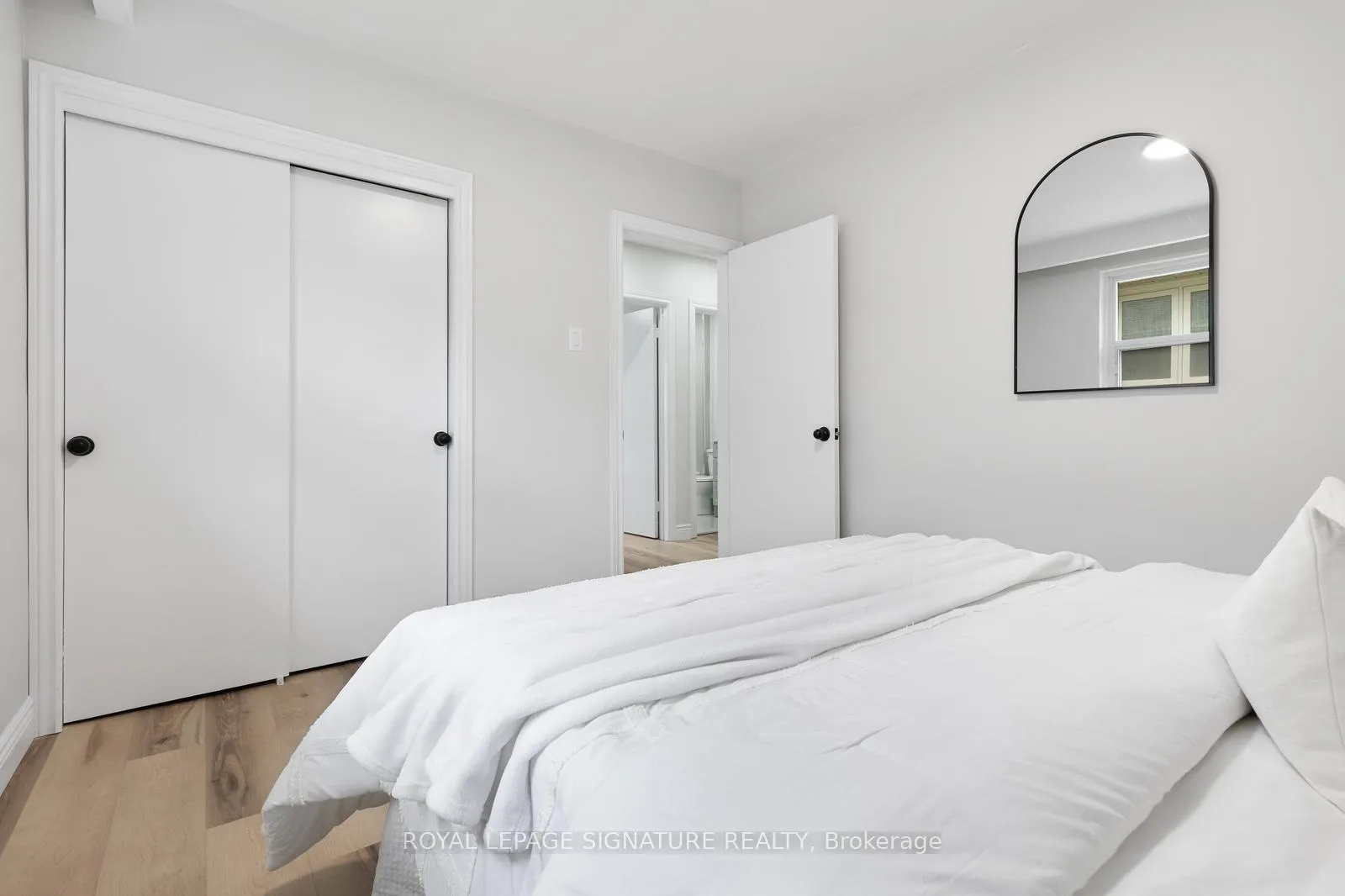 Photo 14 of 17 Norfield Crescent, Etobicoke, Elms-Old Rexdale — HOMEH