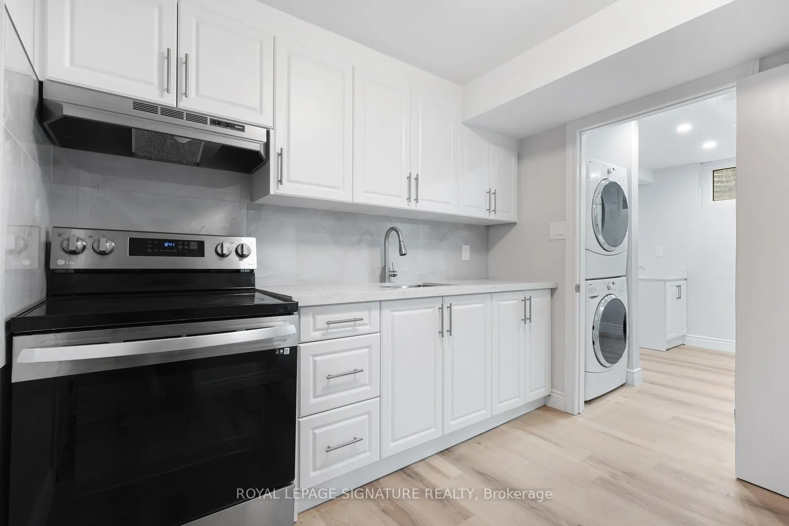 Photo 28 of 17 Norfield Crescent, Etobicoke, Elms-Old Rexdale — HOMEH