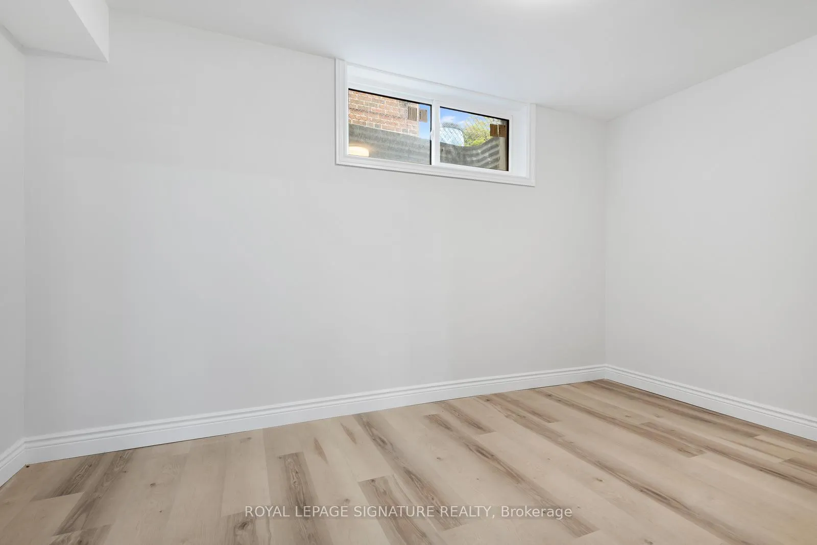 Photo 30 of 17 Norfield Crescent, Etobicoke, Elms-Old Rexdale — HOMEH